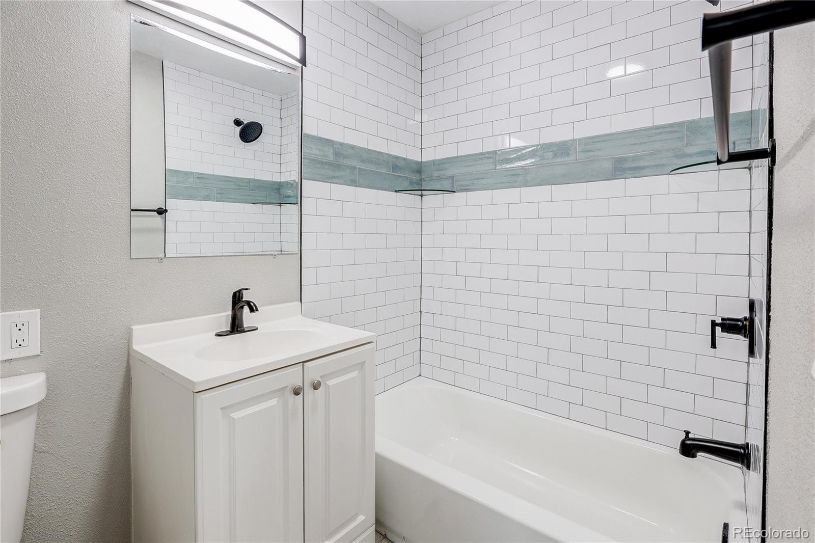 MLS Image #15 for 3290 w virginia avenue,denver, Colorado