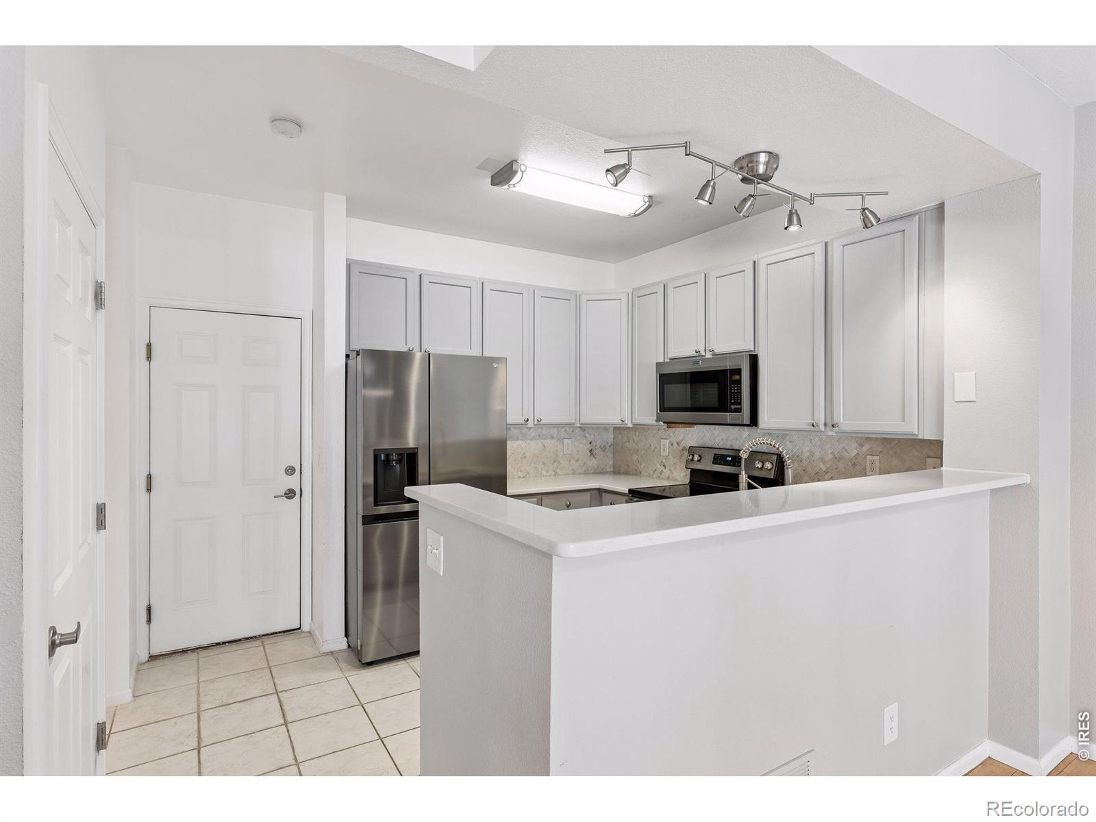 MLS Image #3 for 2855  rock creek circle,superior, Colorado