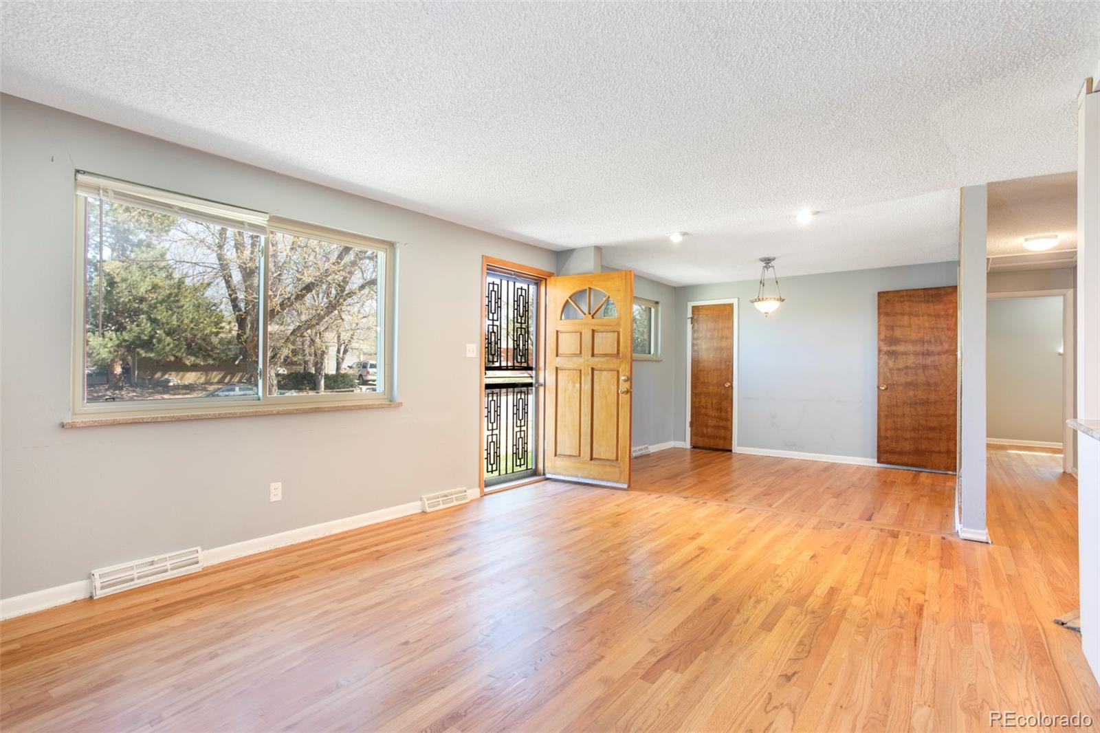 MLS Image #2 for 12434 e alaska avenue,aurora, Colorado