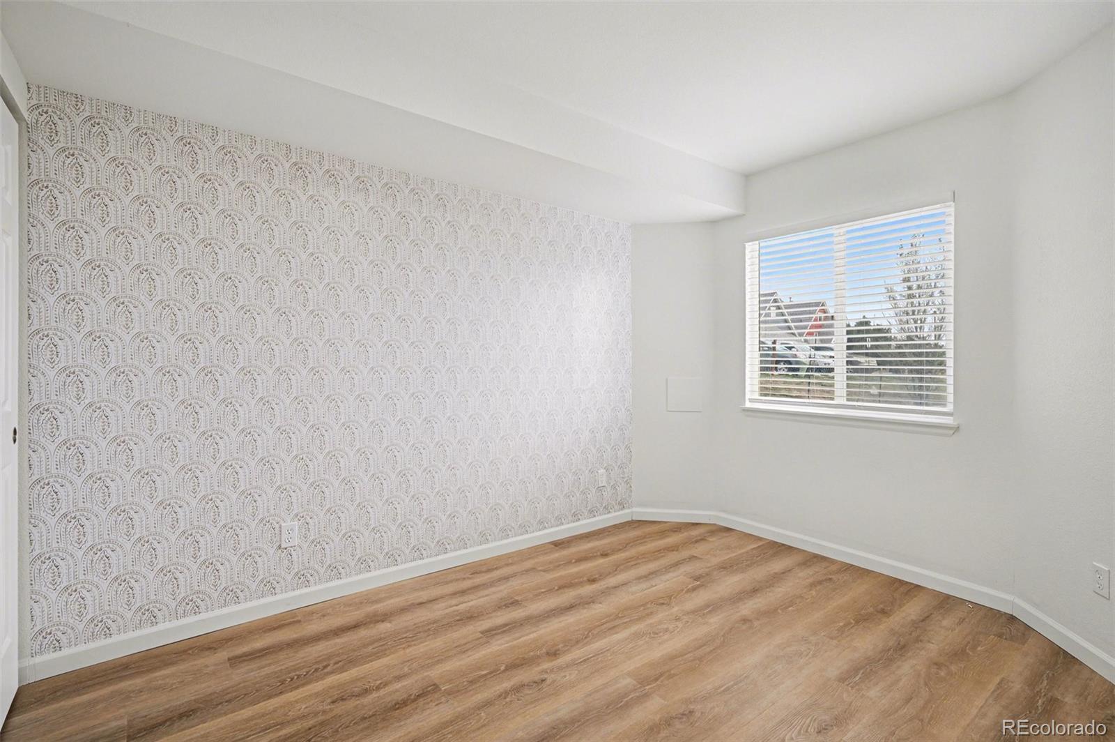 MLS Image #15 for 3200 s federal boulevard,denver, Colorado