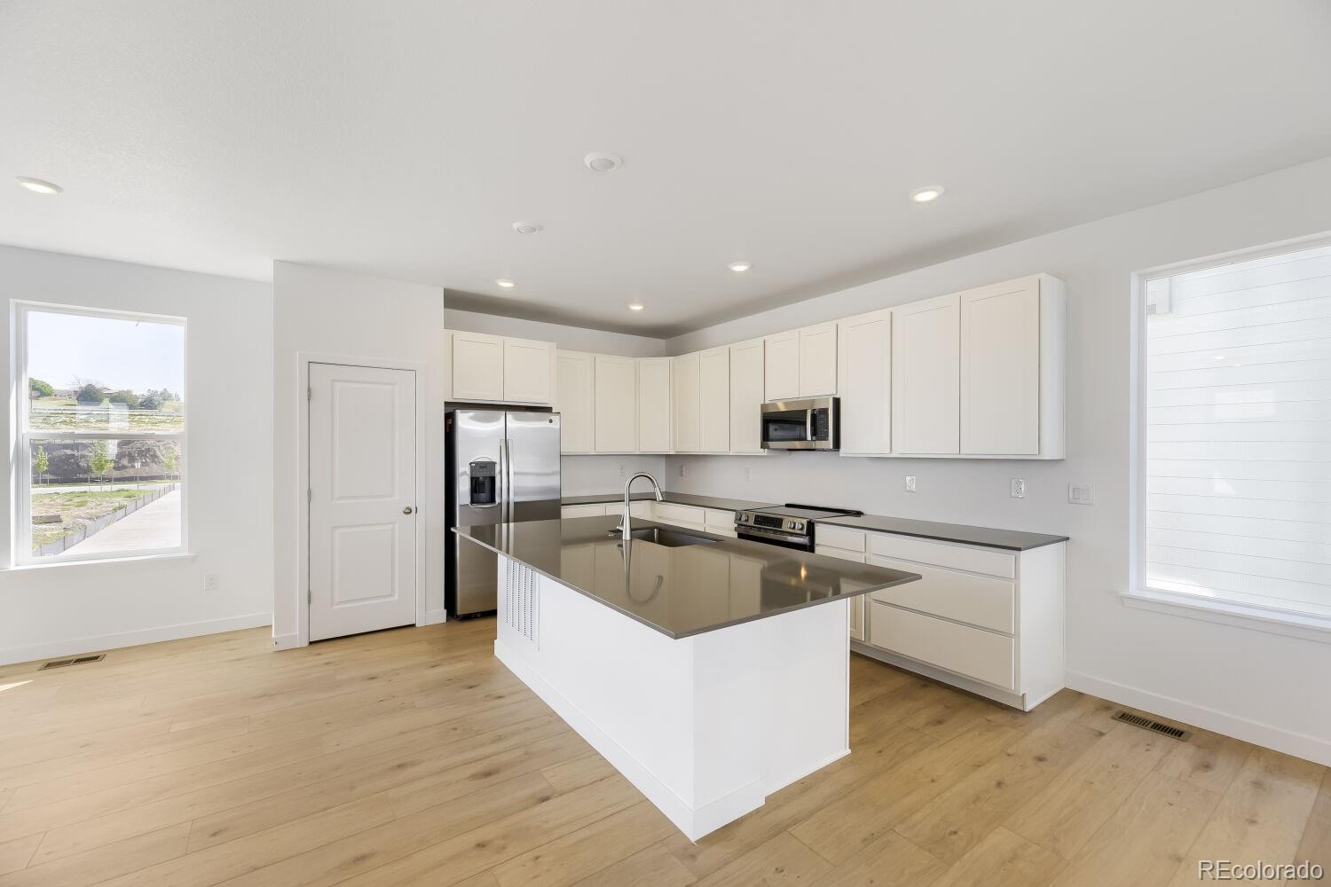 MLS Image #4 for 16793 e kettle avenue,centennial, Colorado