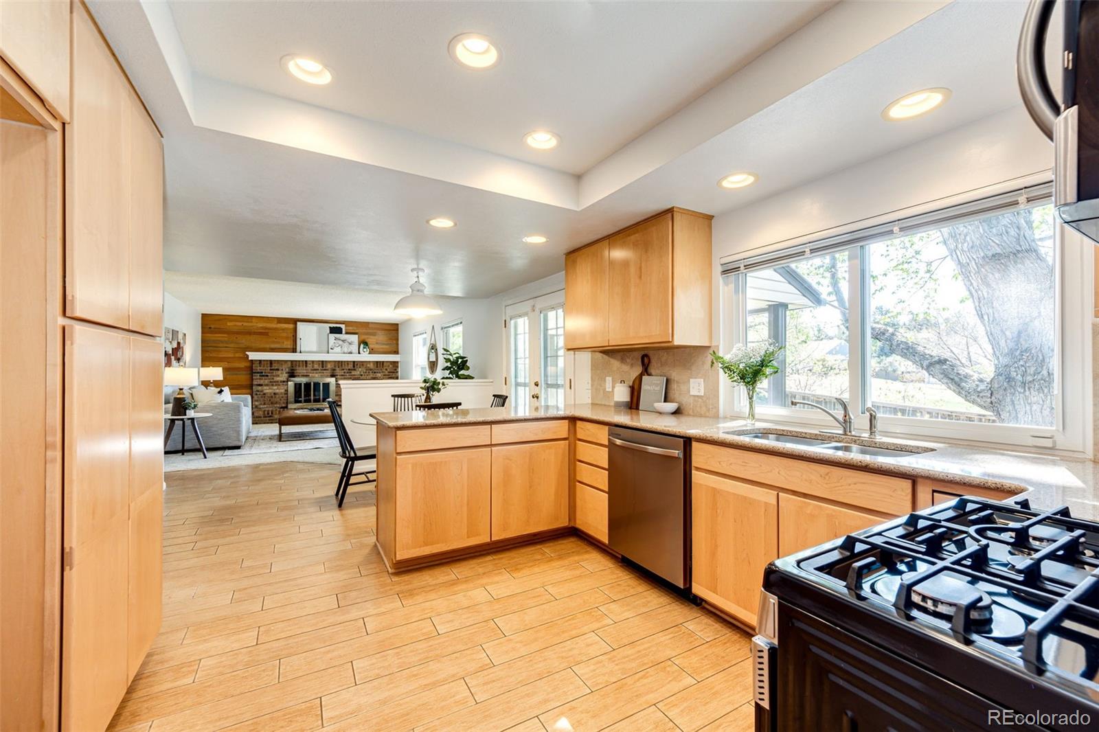 MLS Image #10 for 6360 s jasmine way,centennial, Colorado