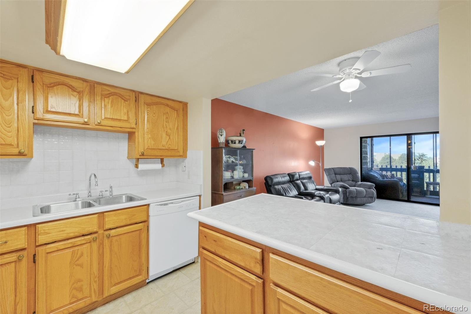 MLS Image #2 for 14001 e marina drive,aurora, Colorado