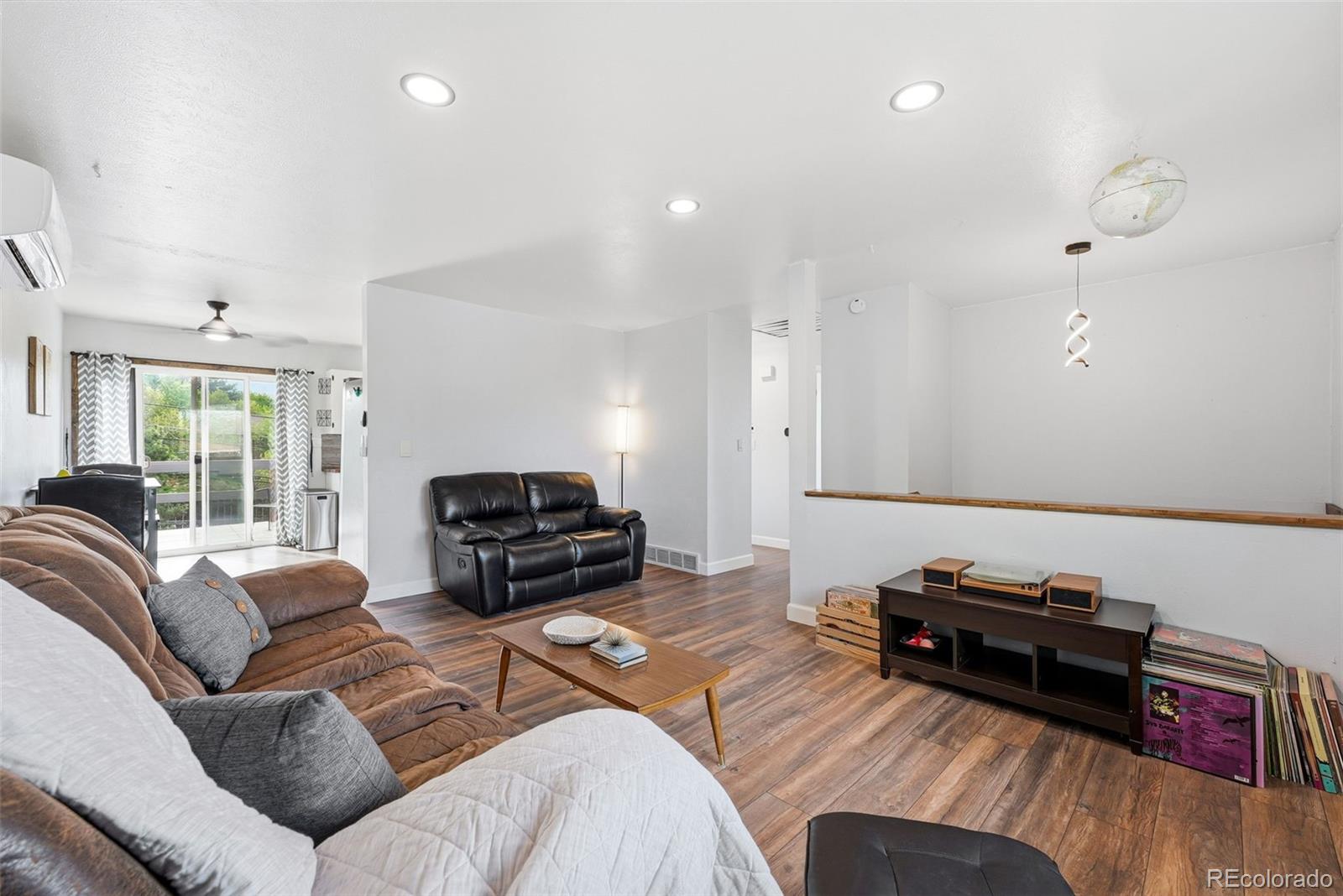MLS Image #7 for 971 s yarrow street,denver, Colorado
