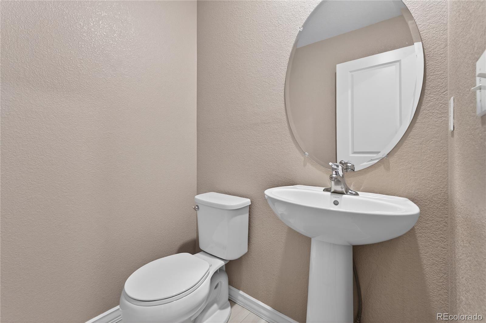 MLS Image #12 for 47308  clover avenue,bennett, Colorado