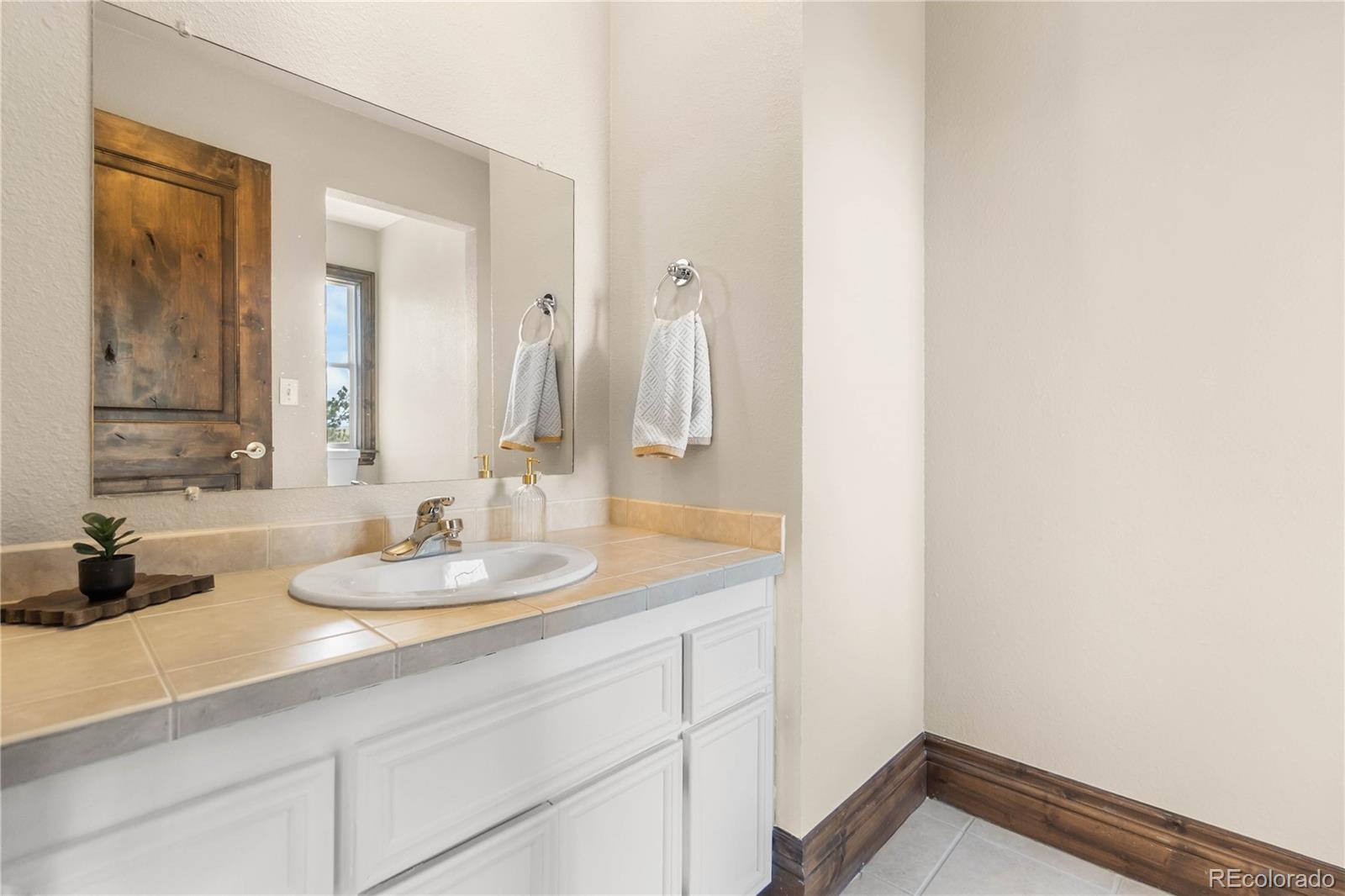 MLS Image #29 for 11066  tomichi drive,franktown, Colorado