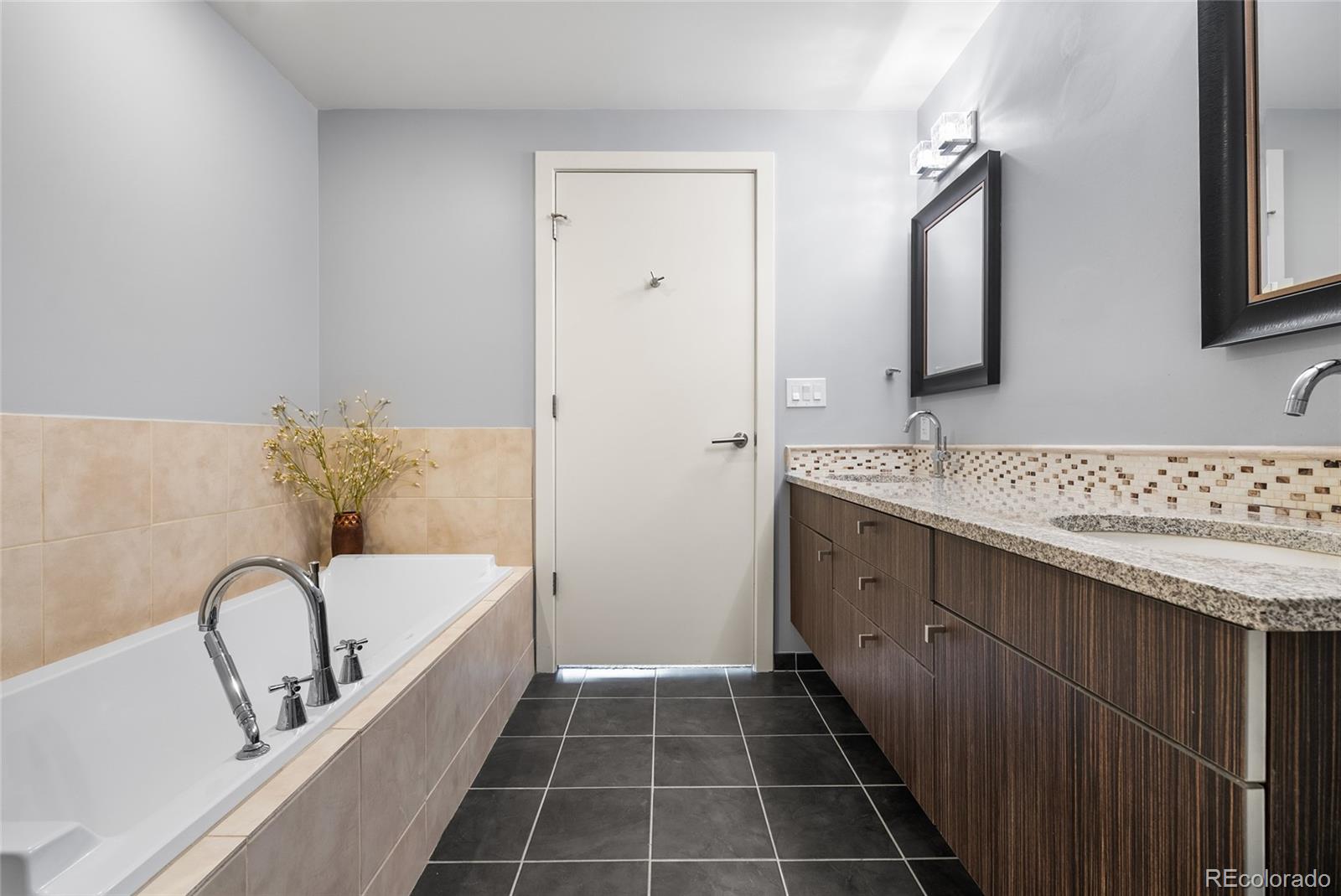 MLS Image #9 for 410  acoma street 511,denver, Colorado