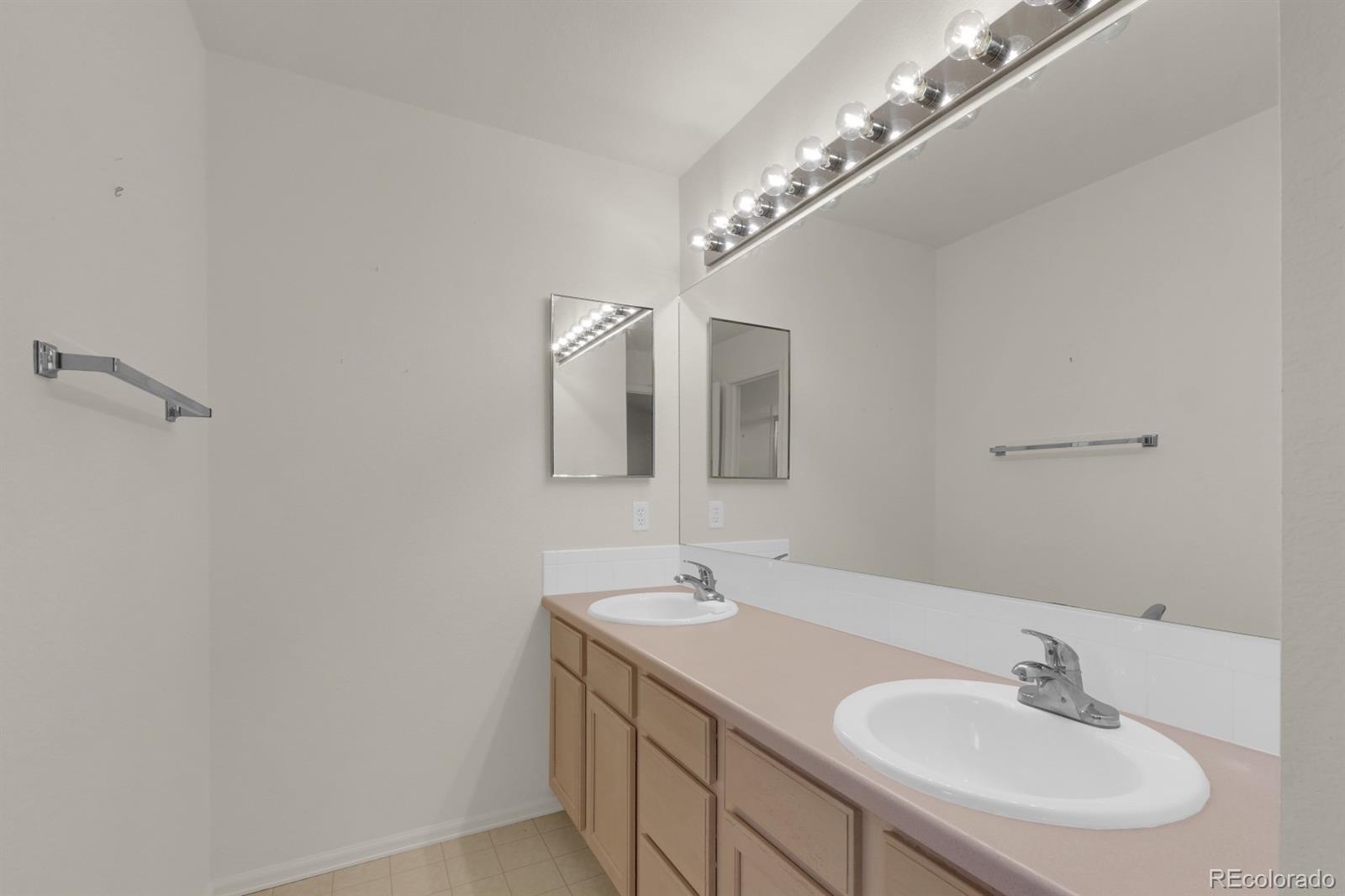 MLS Image #14 for 1747  victorian point,colorado springs, Colorado