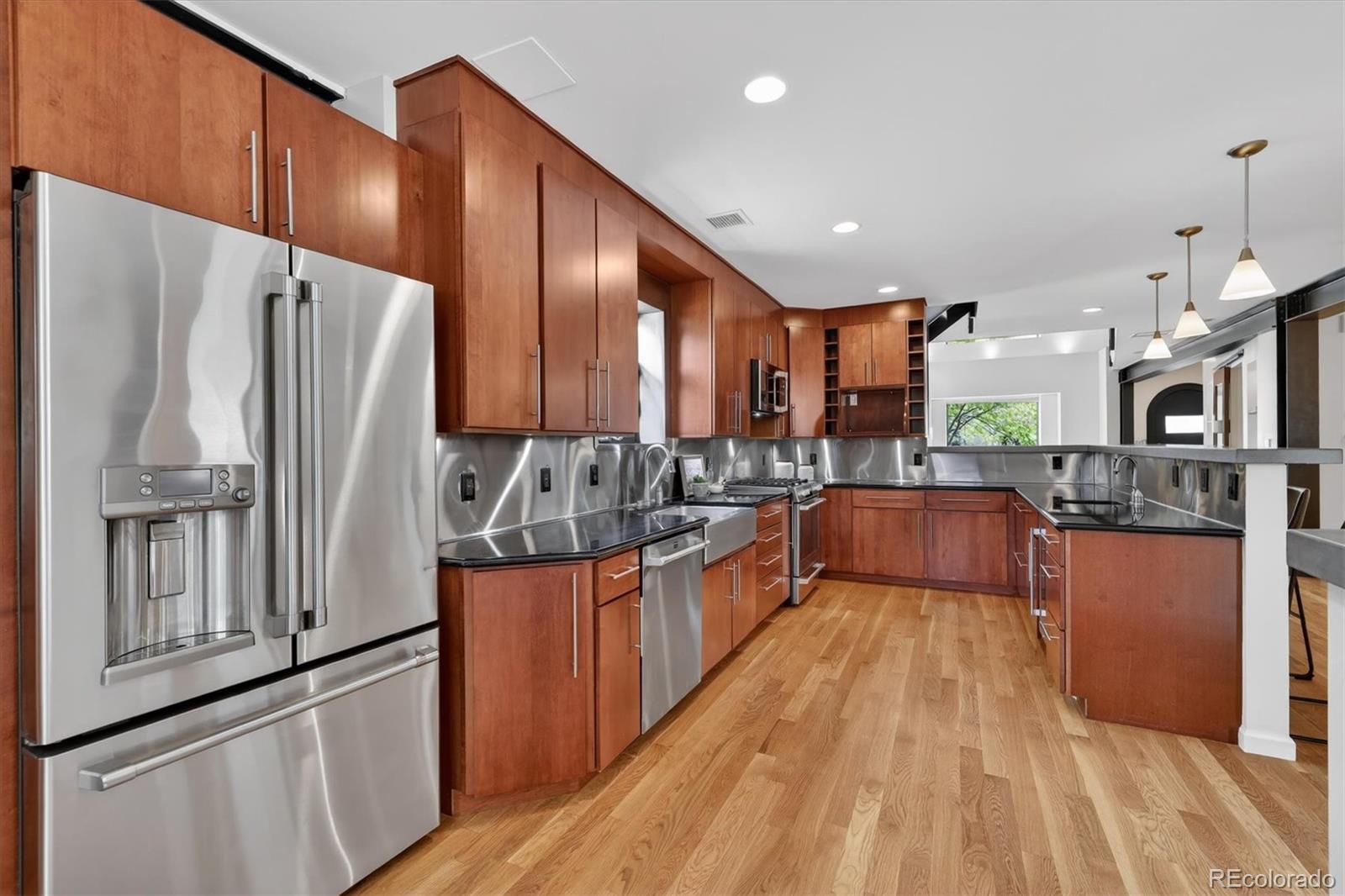 MLS Image #6 for 1101 s elizabeth street,denver, Colorado
