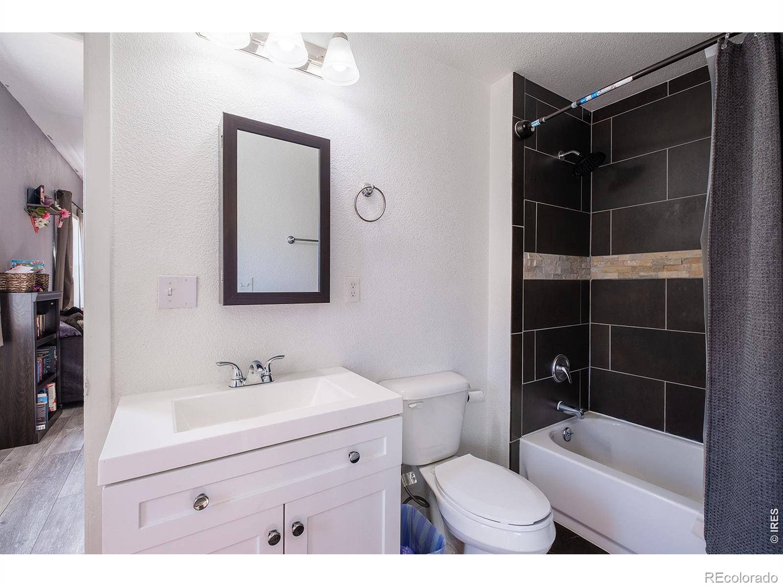 MLS Image #5 for 402  cleveland street,sterling, Colorado