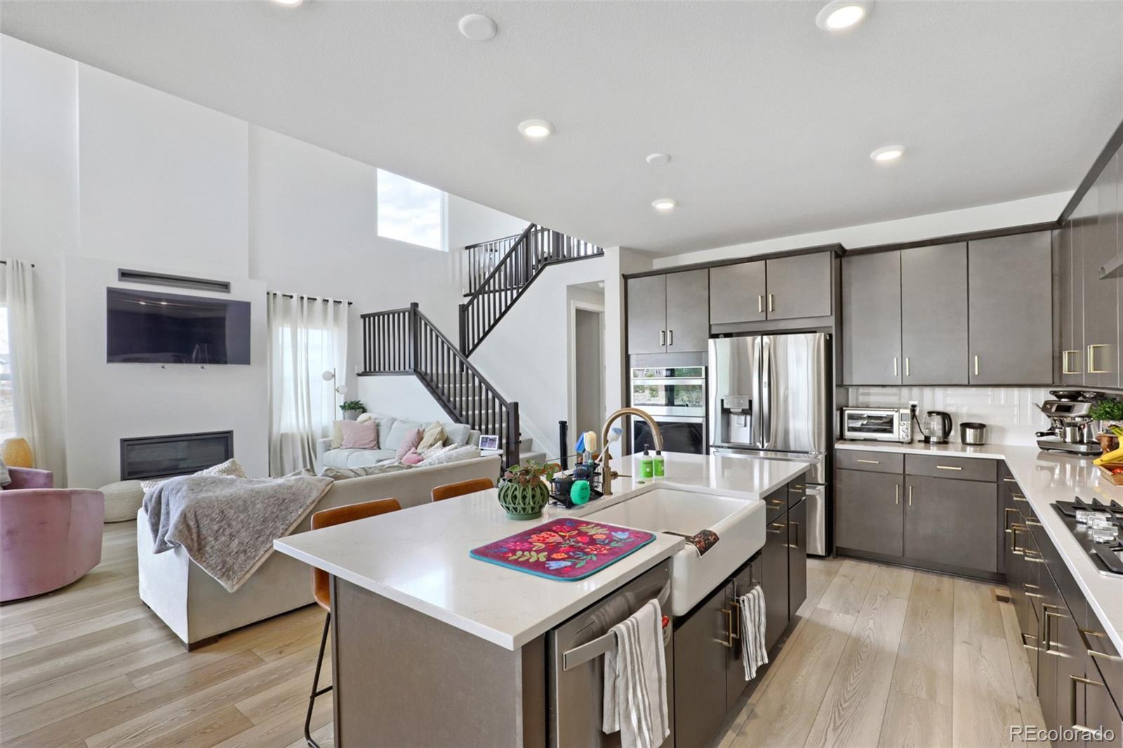 MLS Image #6 for 10043  worchester street,commerce city, Colorado