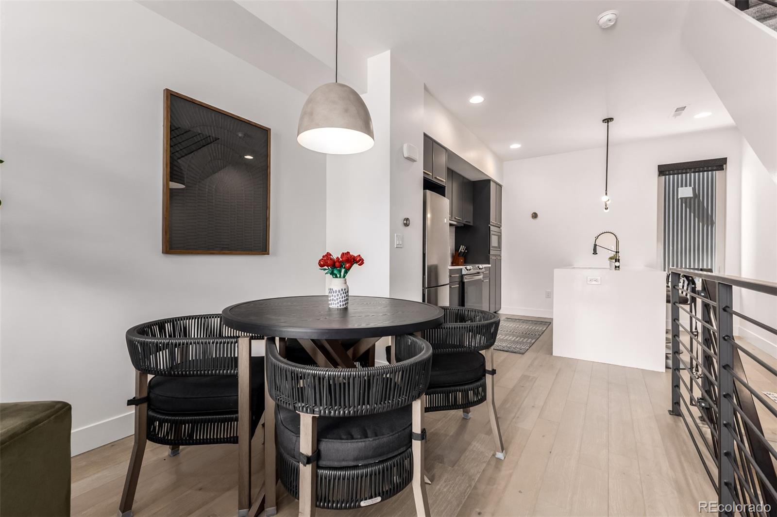 MLS Image #11 for 2588 s broadway ,denver, Colorado