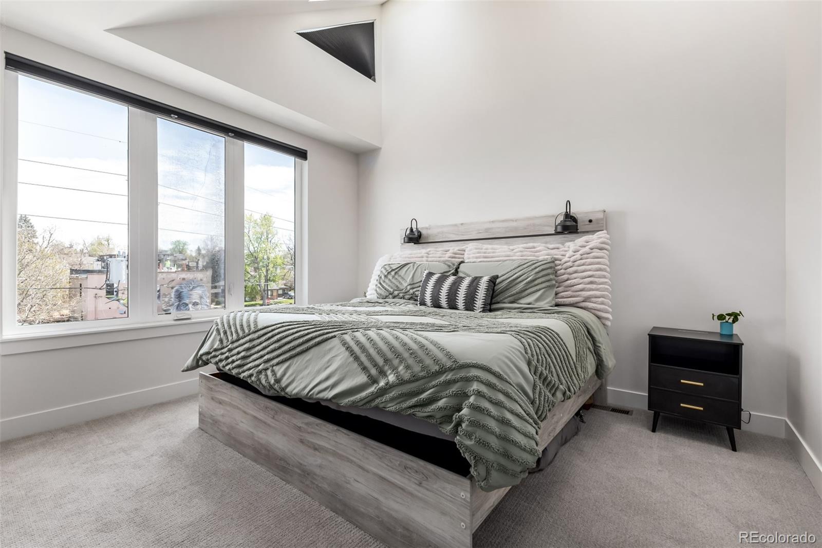 MLS Image #17 for 2588 s broadway ,denver, Colorado