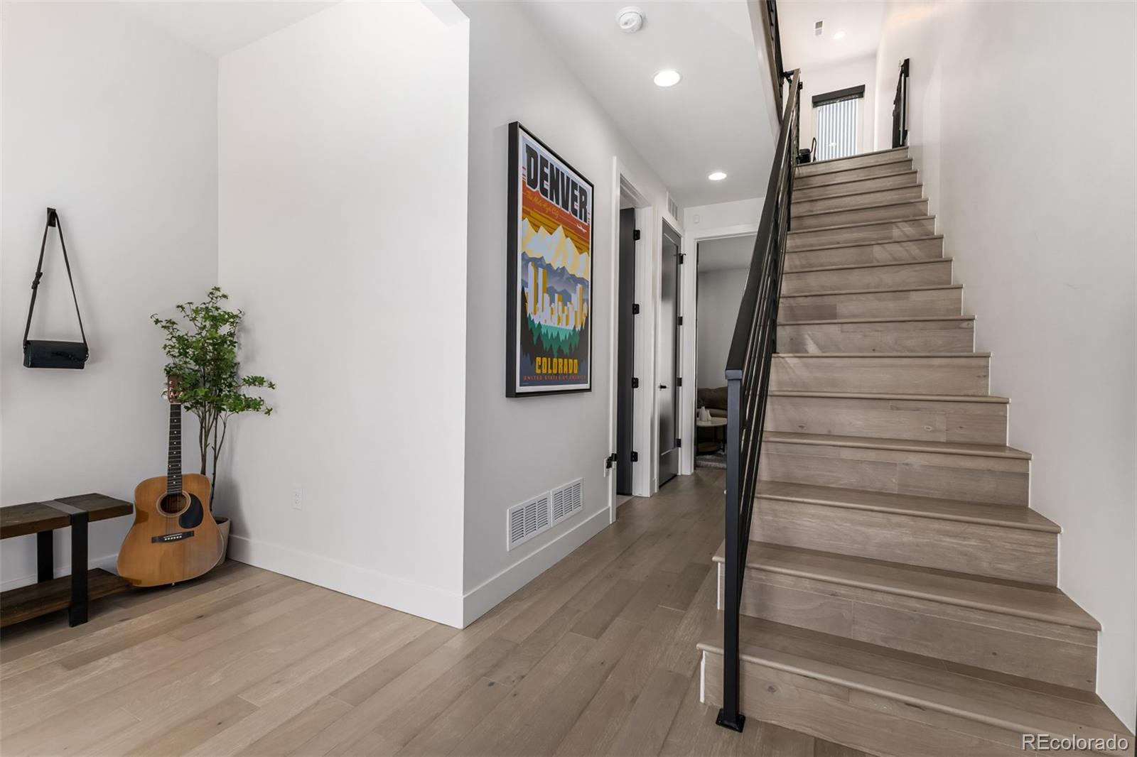 MLS Image #2 for 2588 s broadway ,denver, Colorado