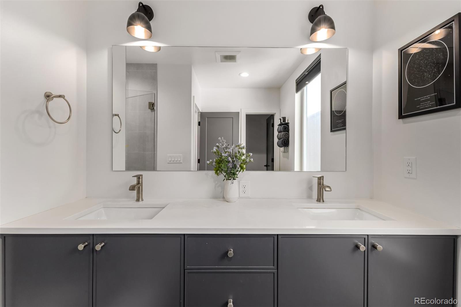 MLS Image #20 for 2588 s broadway ,denver, Colorado