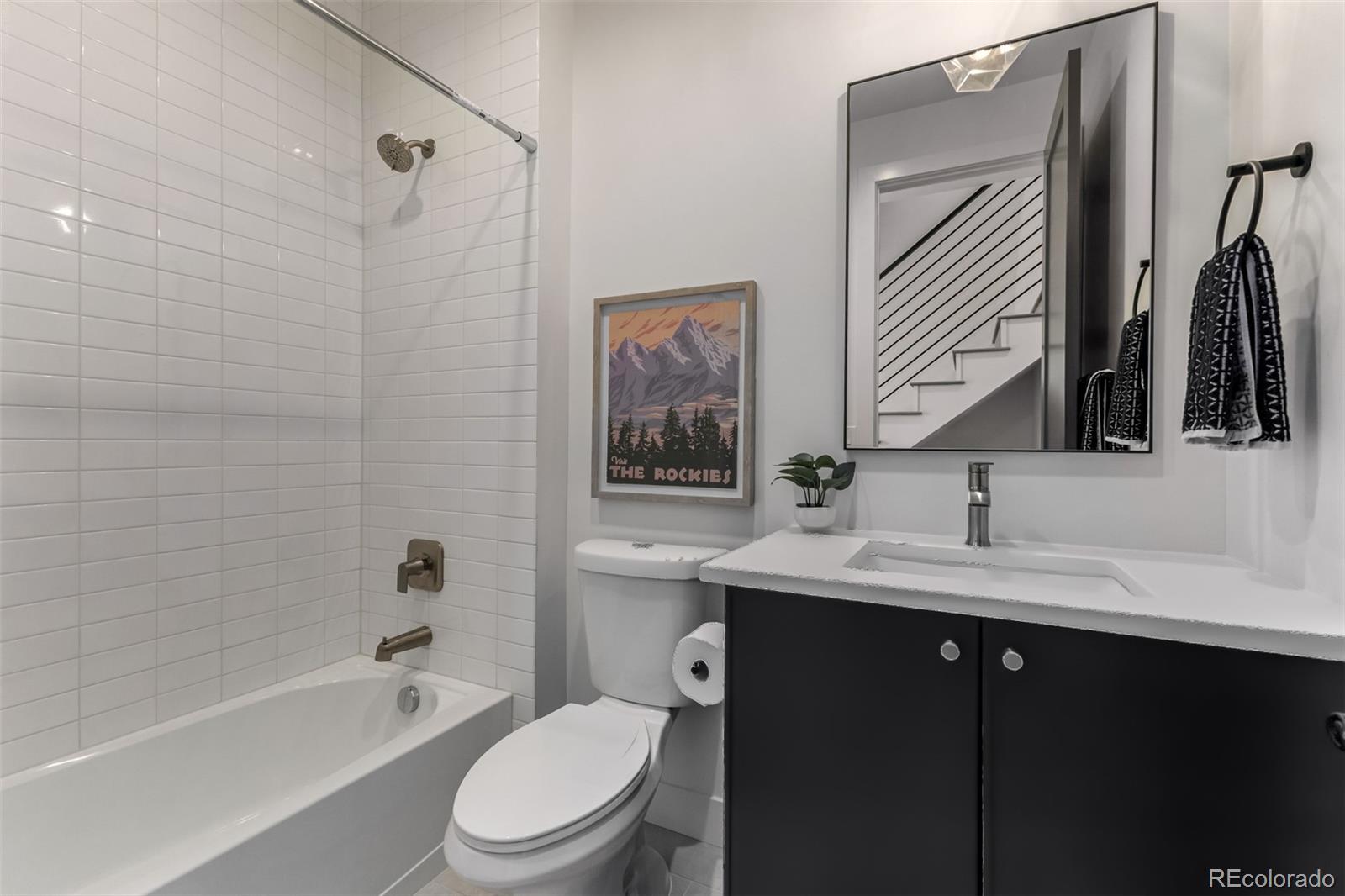 MLS Image #6 for 2588 s broadway ,denver, Colorado