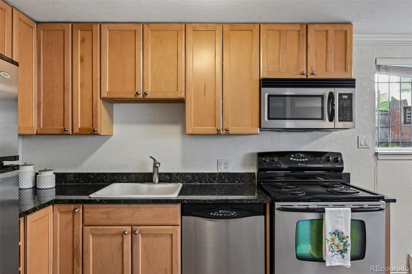 MLS Image #13 for 1151 n marion street,denver, Colorado