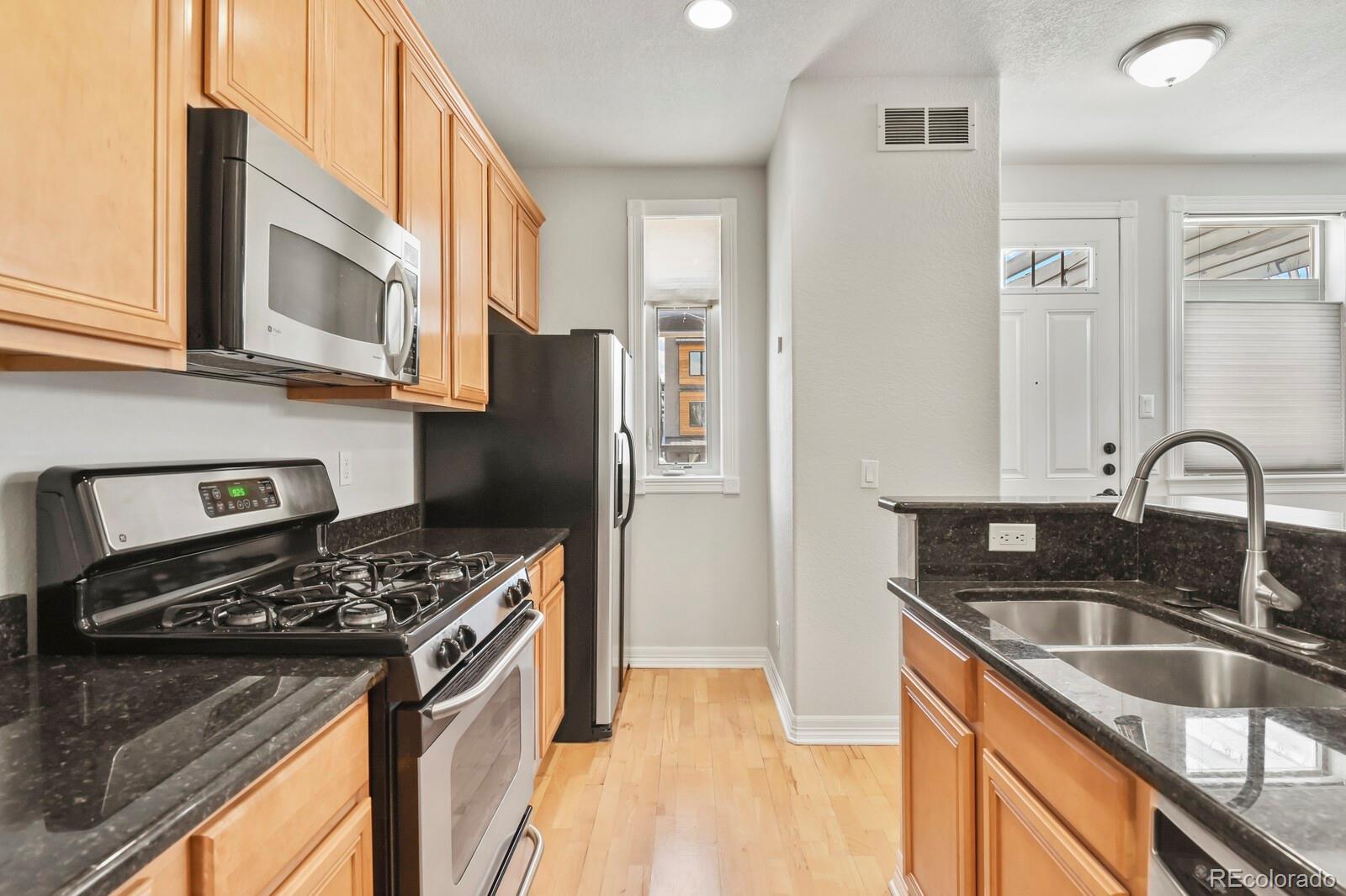 MLS Image #15 for 2325  decatur street,denver, Colorado