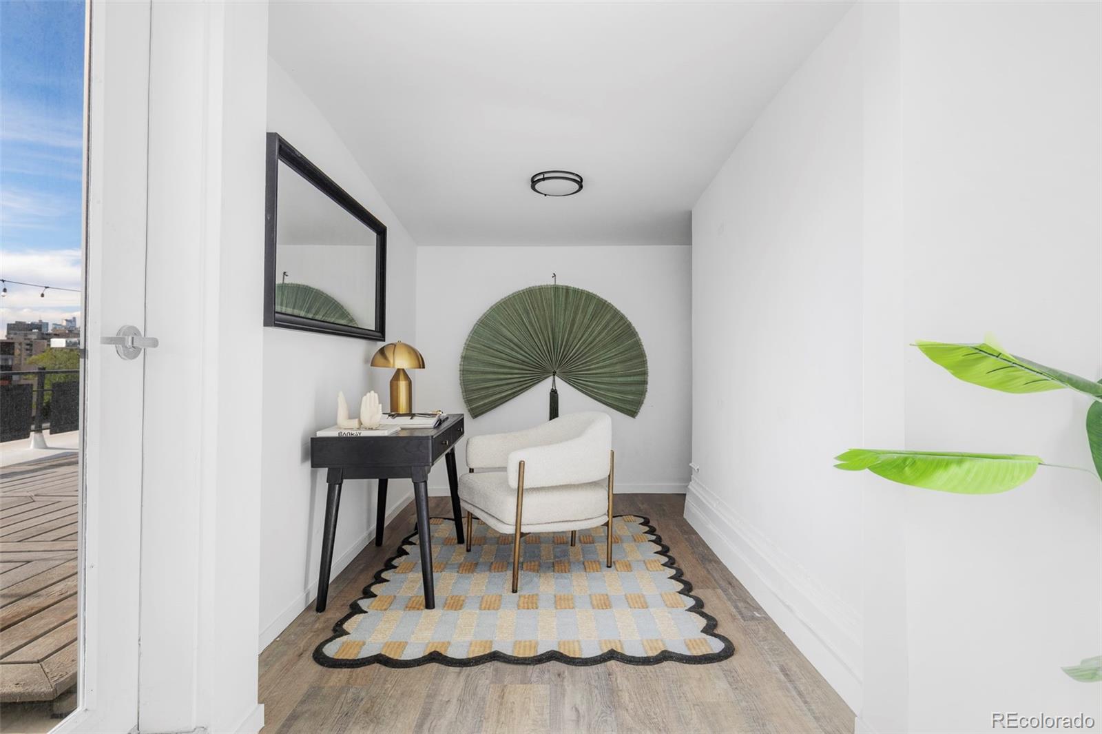 MLS Image #25 for 669 n washington street 901,denver, Colorado