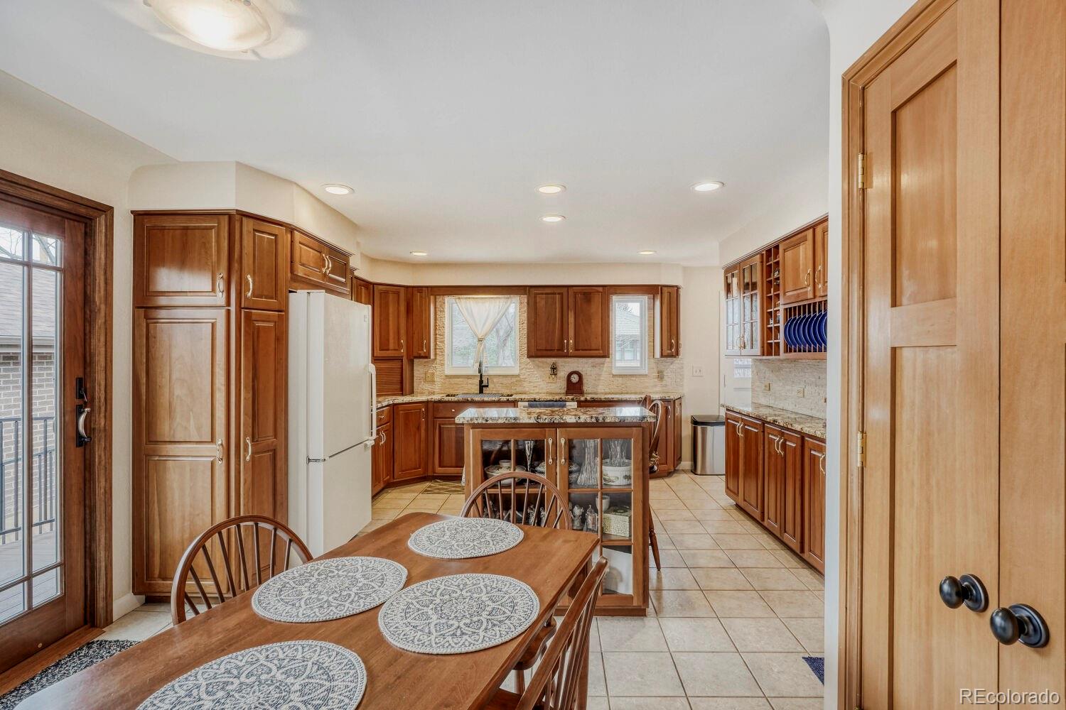 MLS Image #13 for 1395  forest street,denver, Colorado