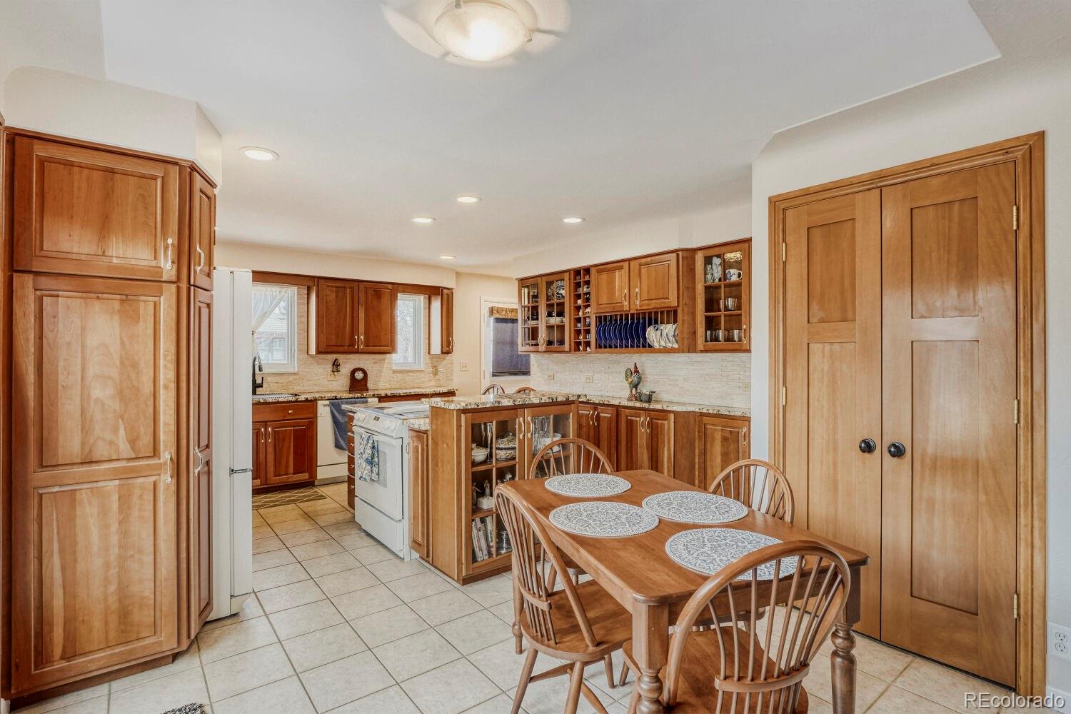 MLS Image #8 for 1395  forest street,denver, Colorado