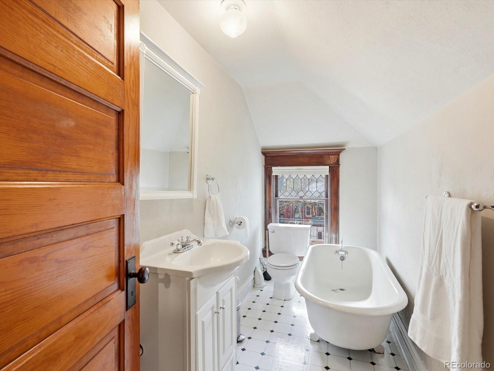 MLS Image #37 for 1121 n humboldt street,denver, Colorado