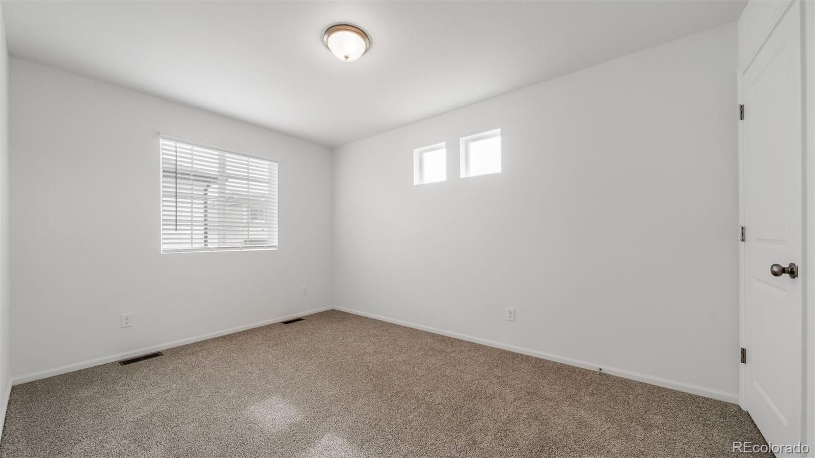 MLS Image #11 for 10141  revere court,commerce city, Colorado