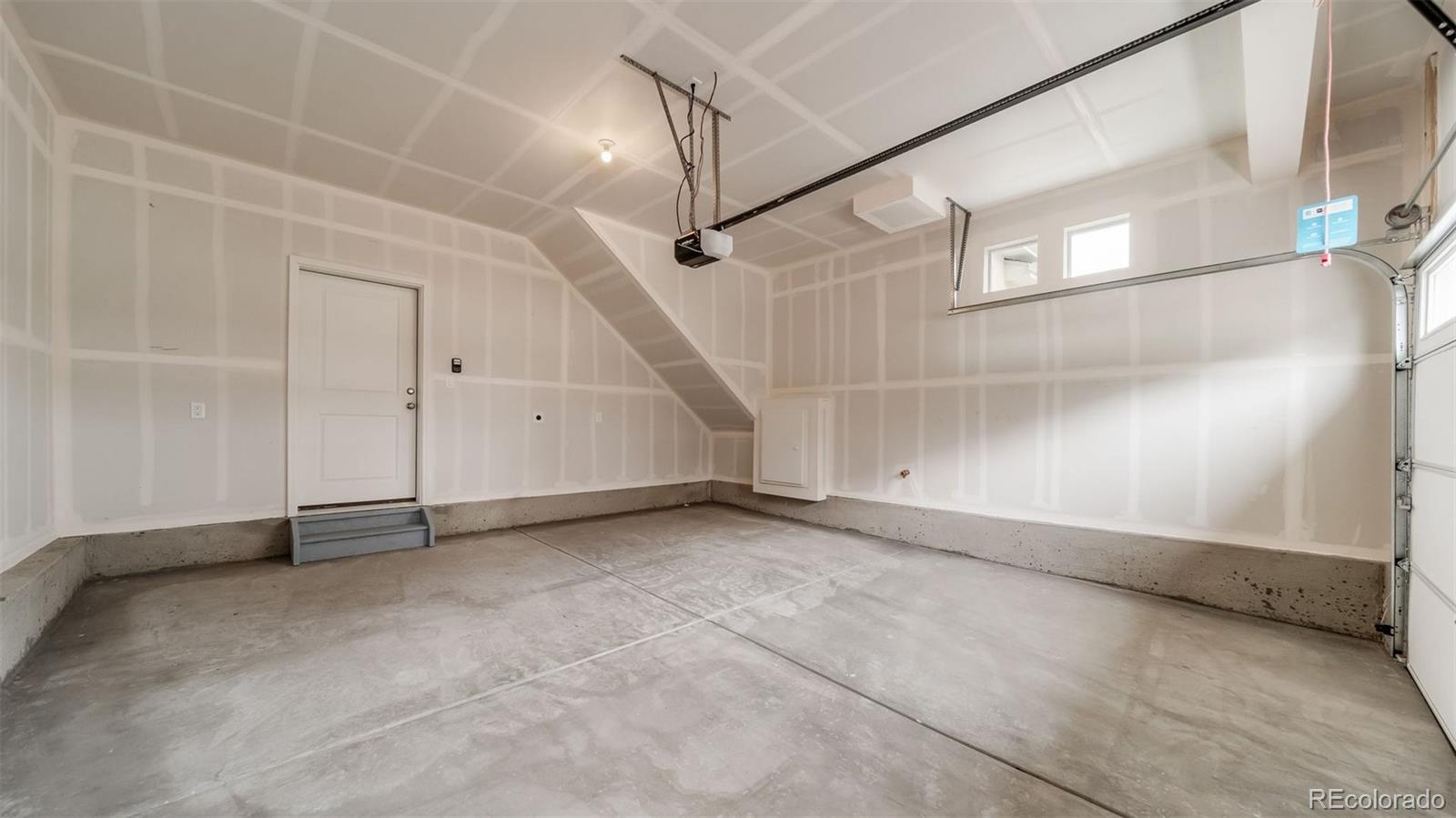 MLS Image #20 for 10141  revere court,commerce city, Colorado