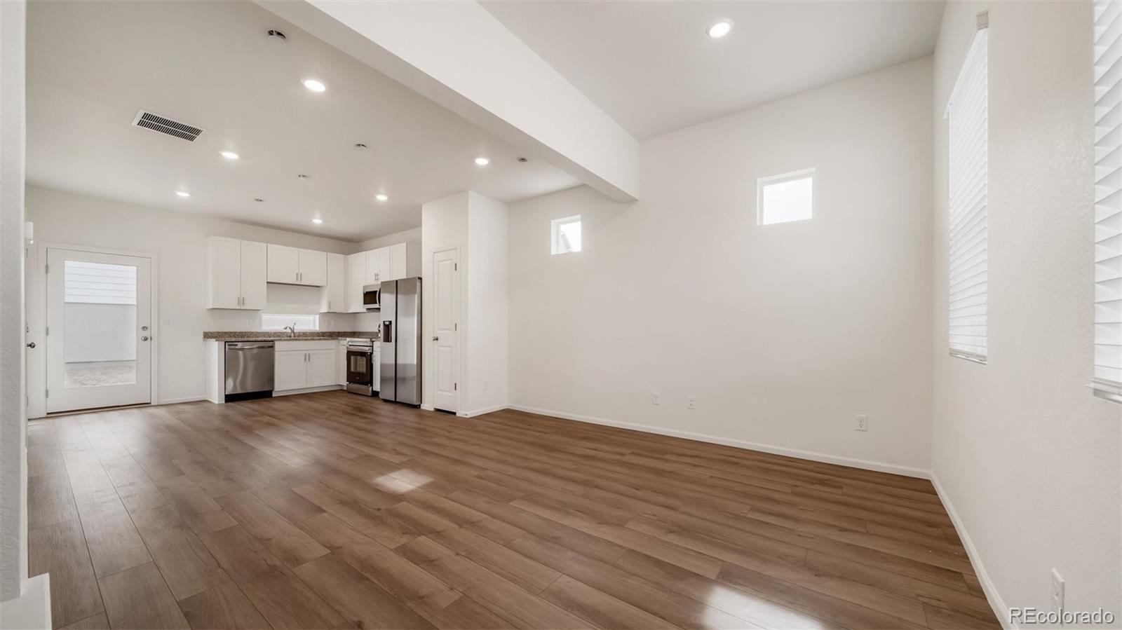 MLS Image #7 for 10141  revere court,commerce city, Colorado