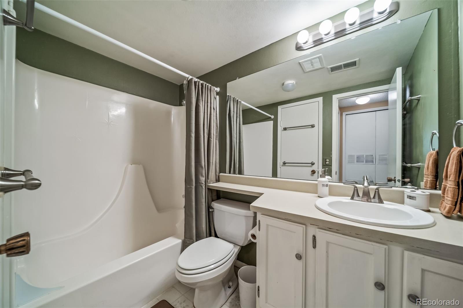 MLS Image #23 for 7069 s knolls way ,centennial, Colorado