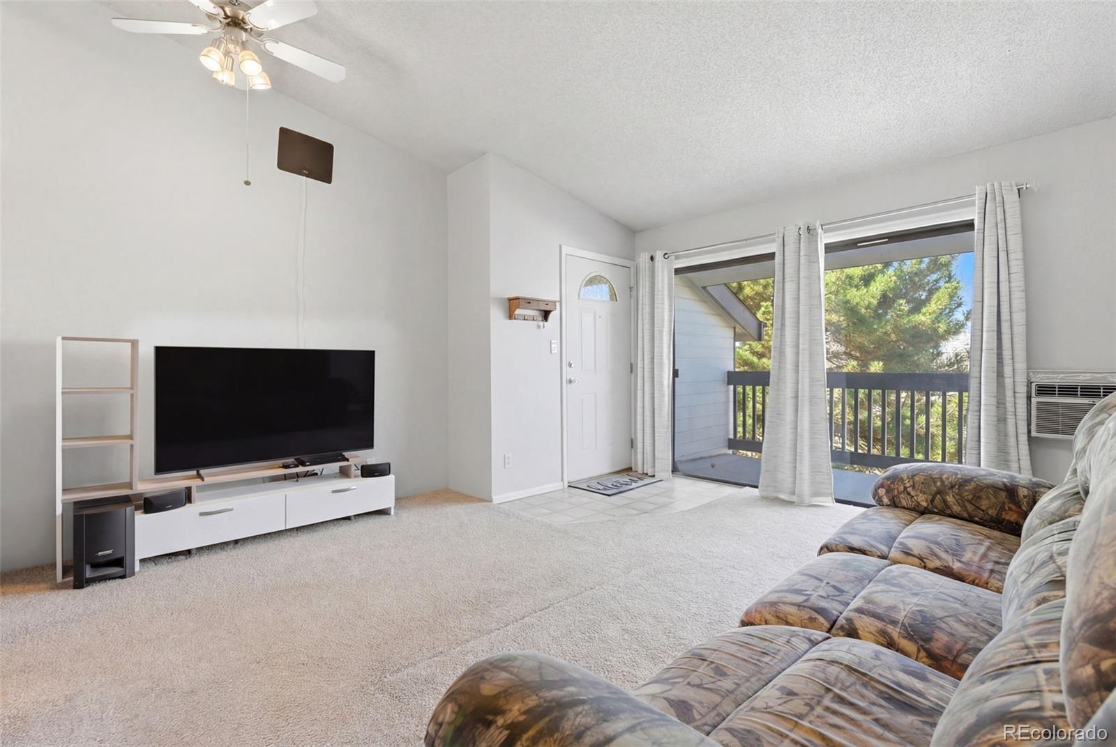 MLS Image #4 for 532  oakwood drive,castle rock, Colorado