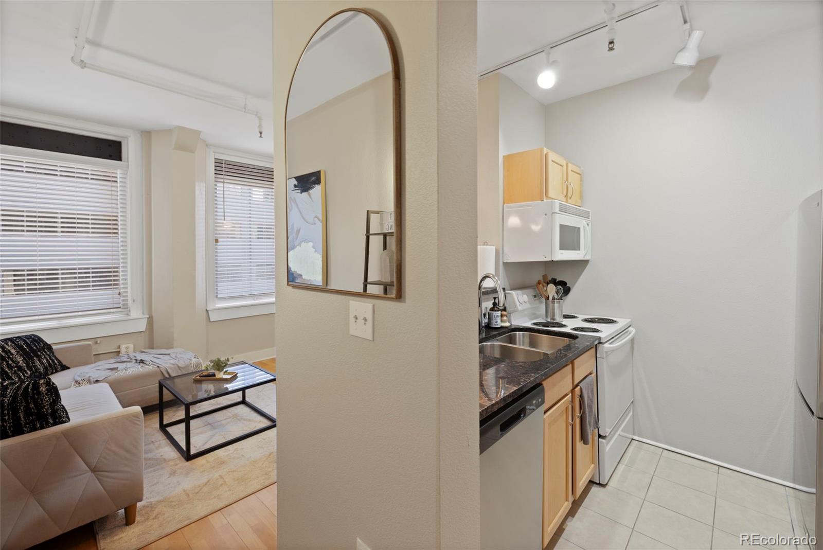 MLS Image #3 for 444  17th street 709,denver, Colorado