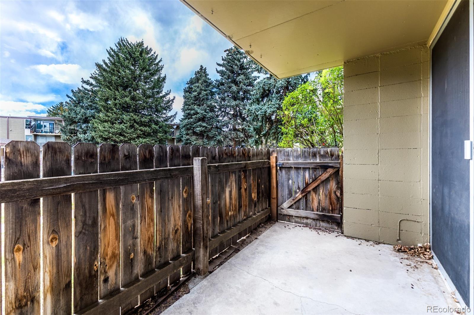 MLS Image #14 for 2281 s vaughn way,aurora, Colorado
