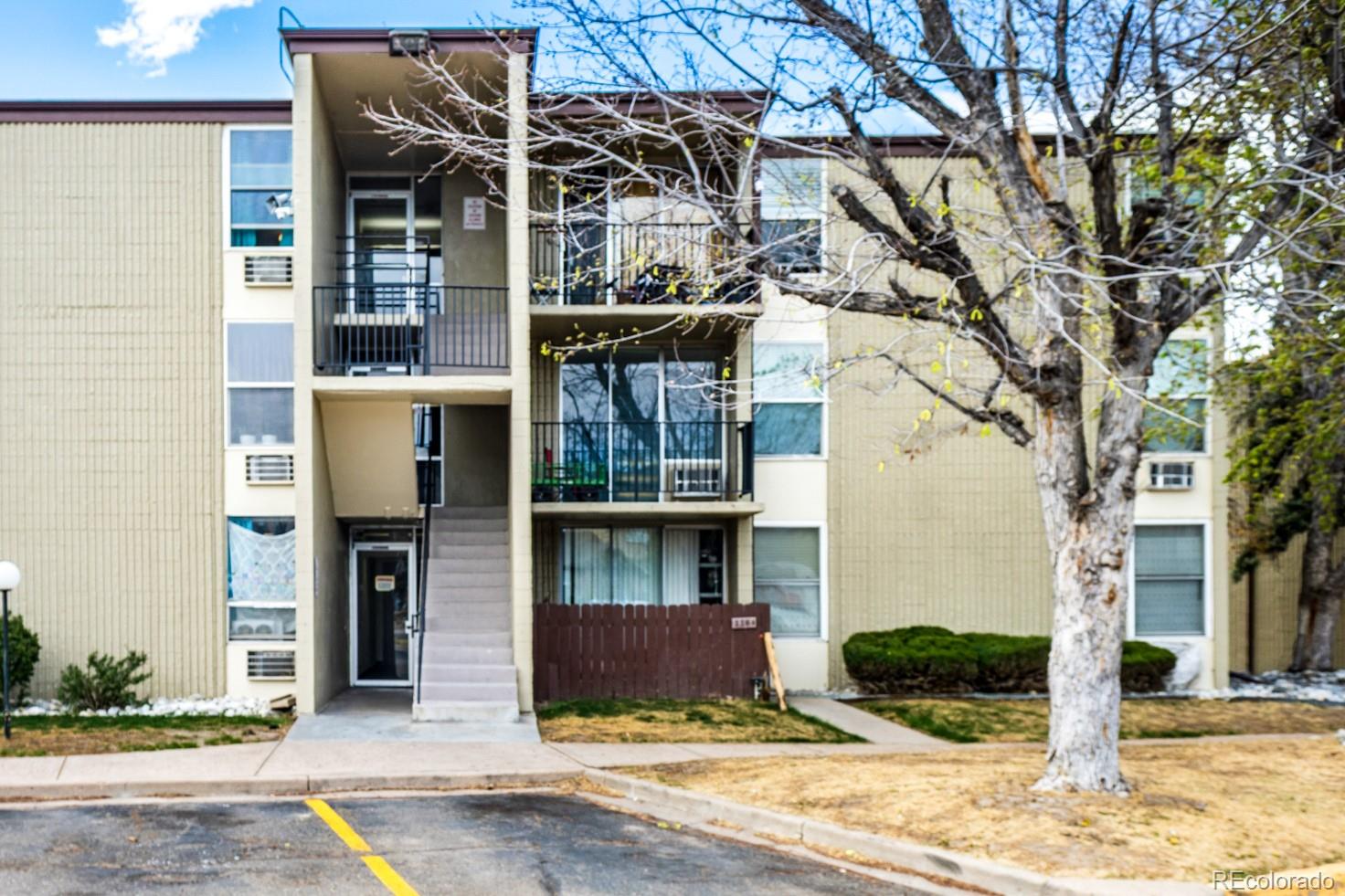 MLS Image #2 for 2281 s vaughn way,aurora, Colorado