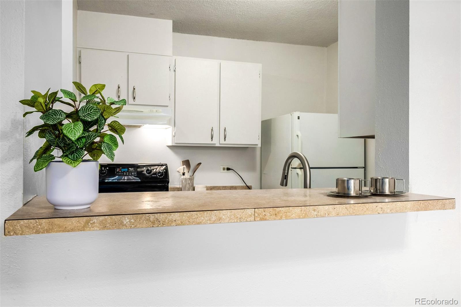 MLS Image #5 for 2281 s vaughn way,aurora, Colorado