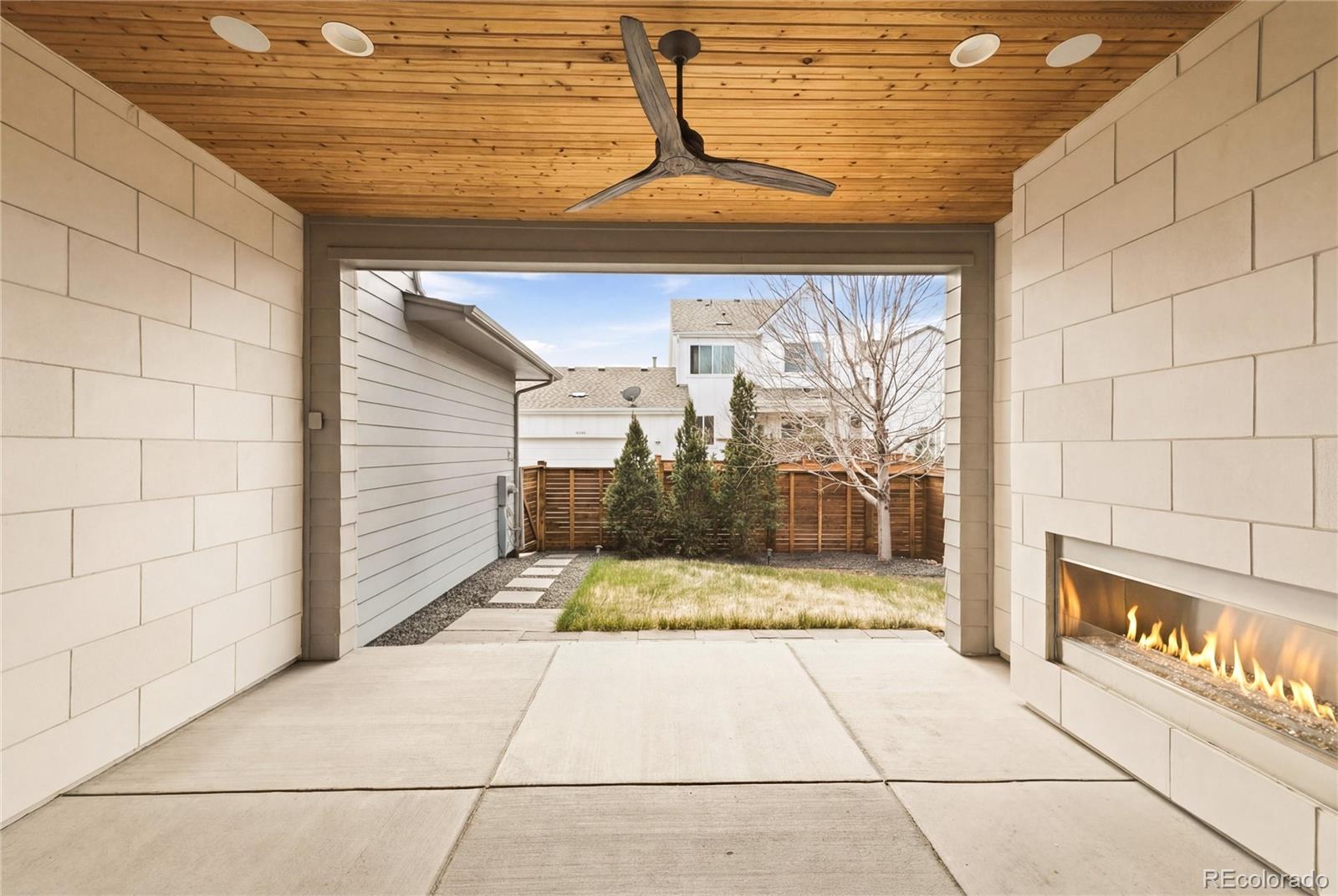 MLS Image #15 for 6121  chester street,denver, Colorado