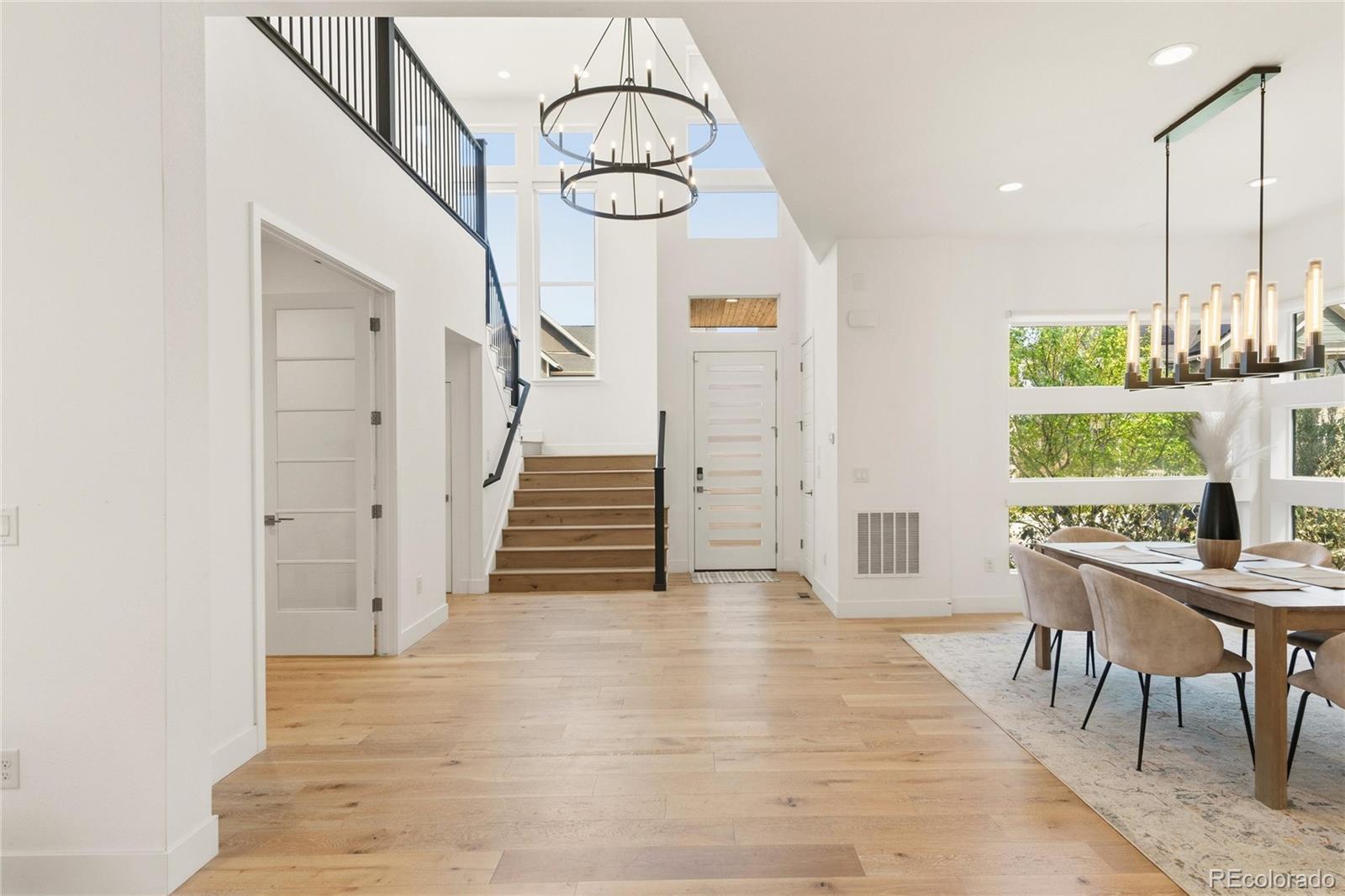 MLS Image #2 for 6121  chester street,denver, Colorado
