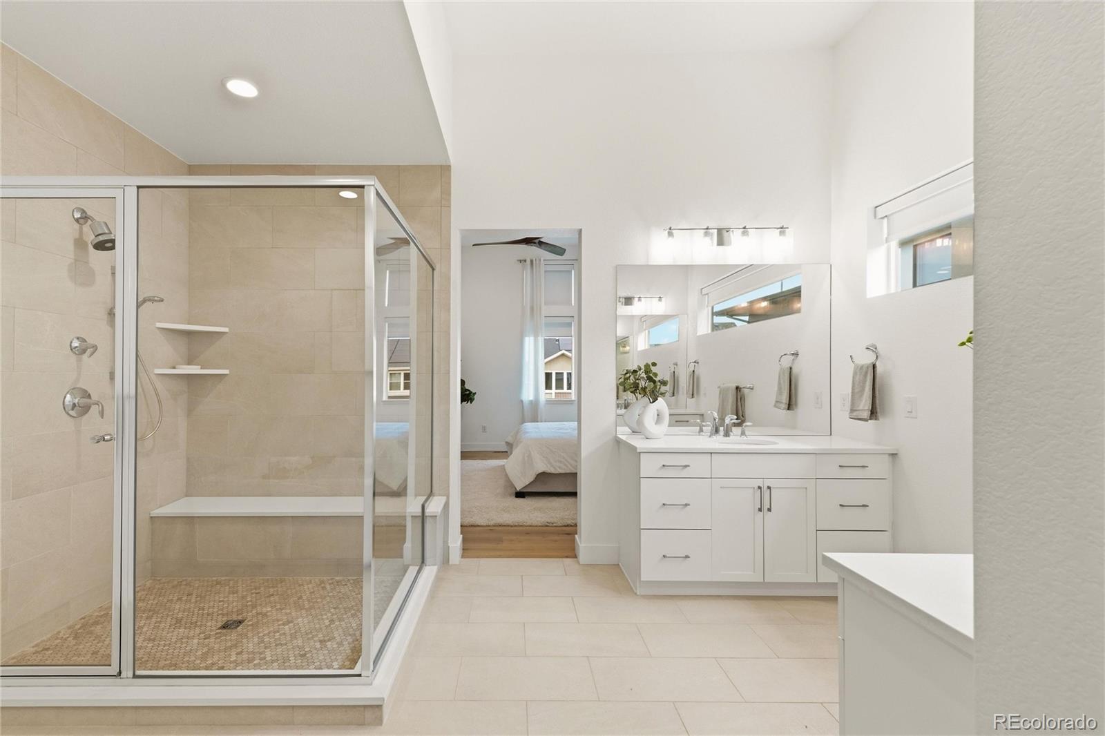 MLS Image #23 for 6121  chester street,denver, Colorado