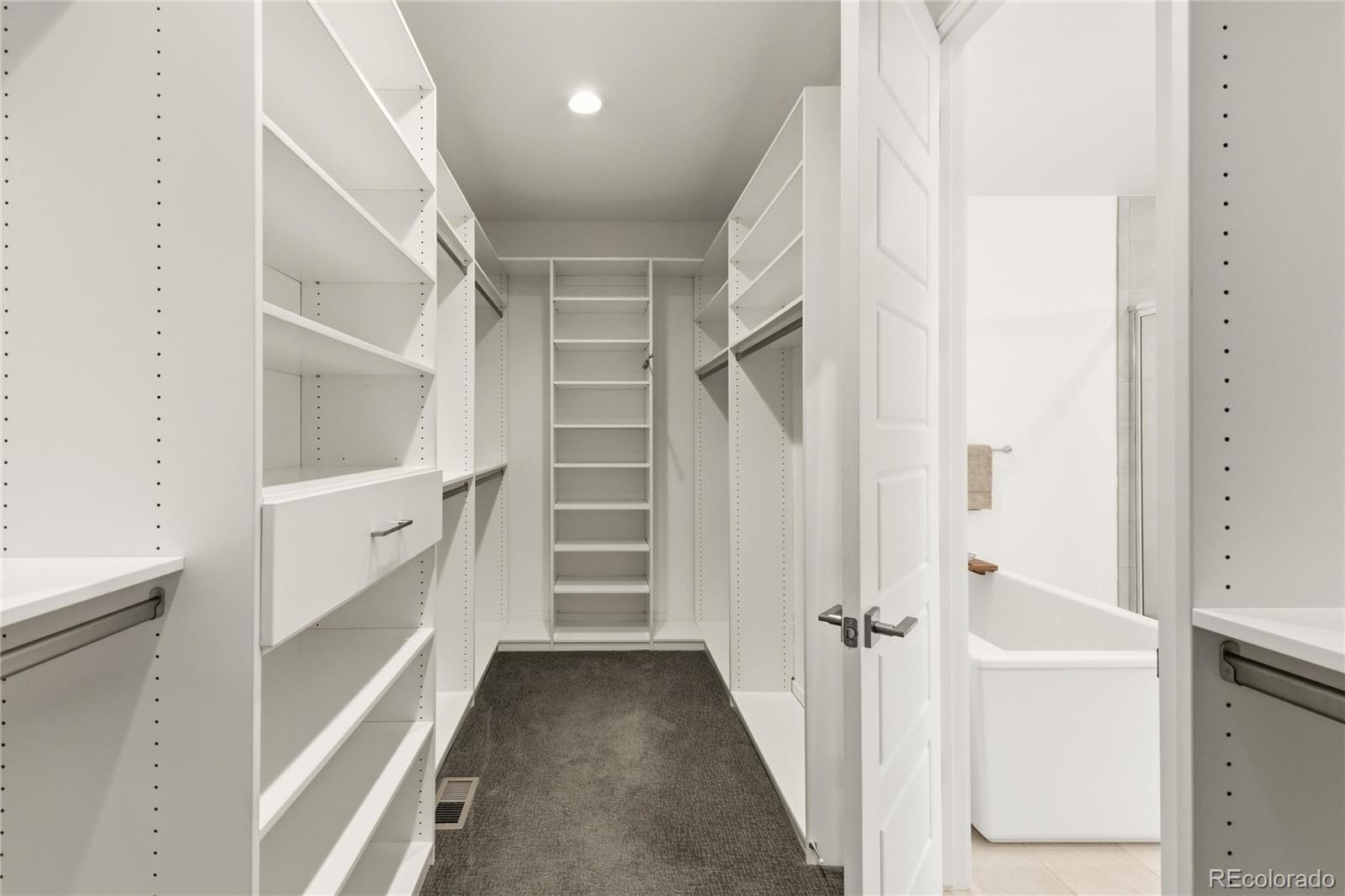 MLS Image #25 for 6121  chester street,denver, Colorado