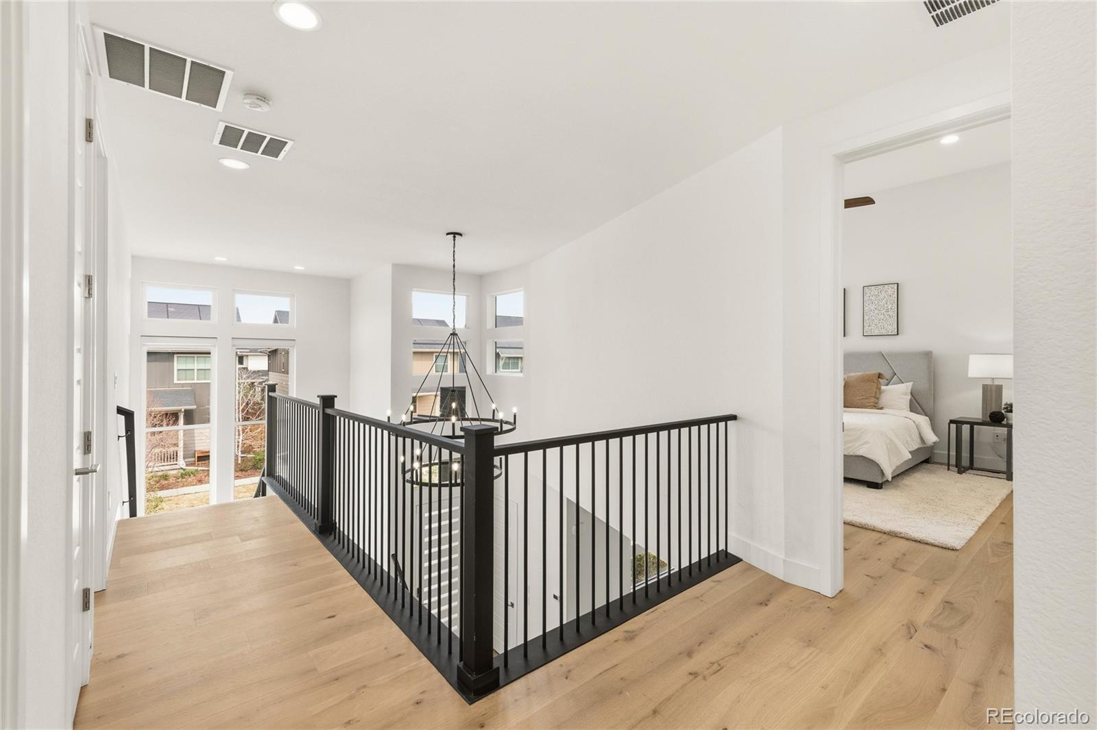 MLS Image #26 for 6121  chester street,denver, Colorado