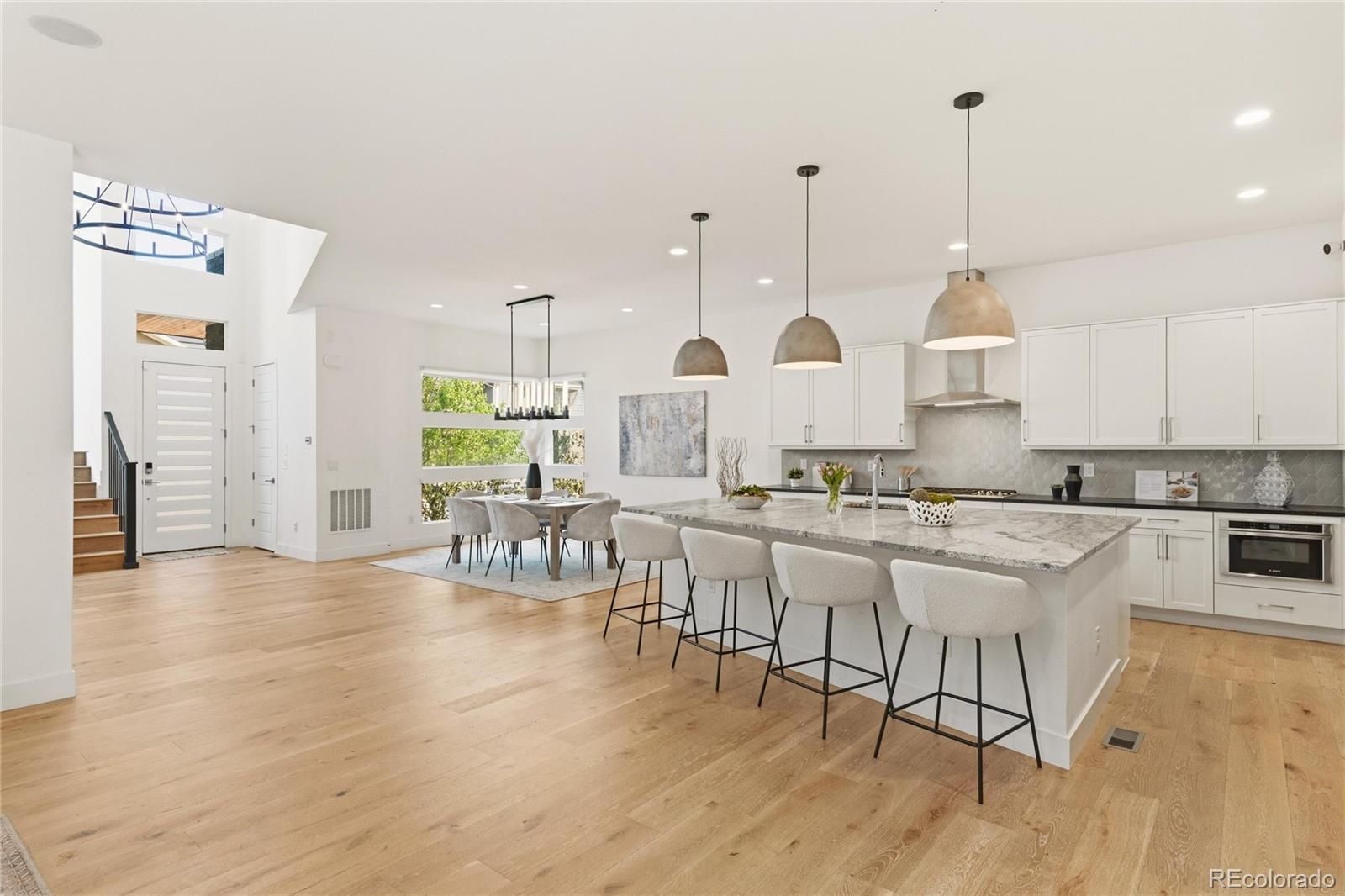 MLS Image #8 for 6121  chester street,denver, Colorado