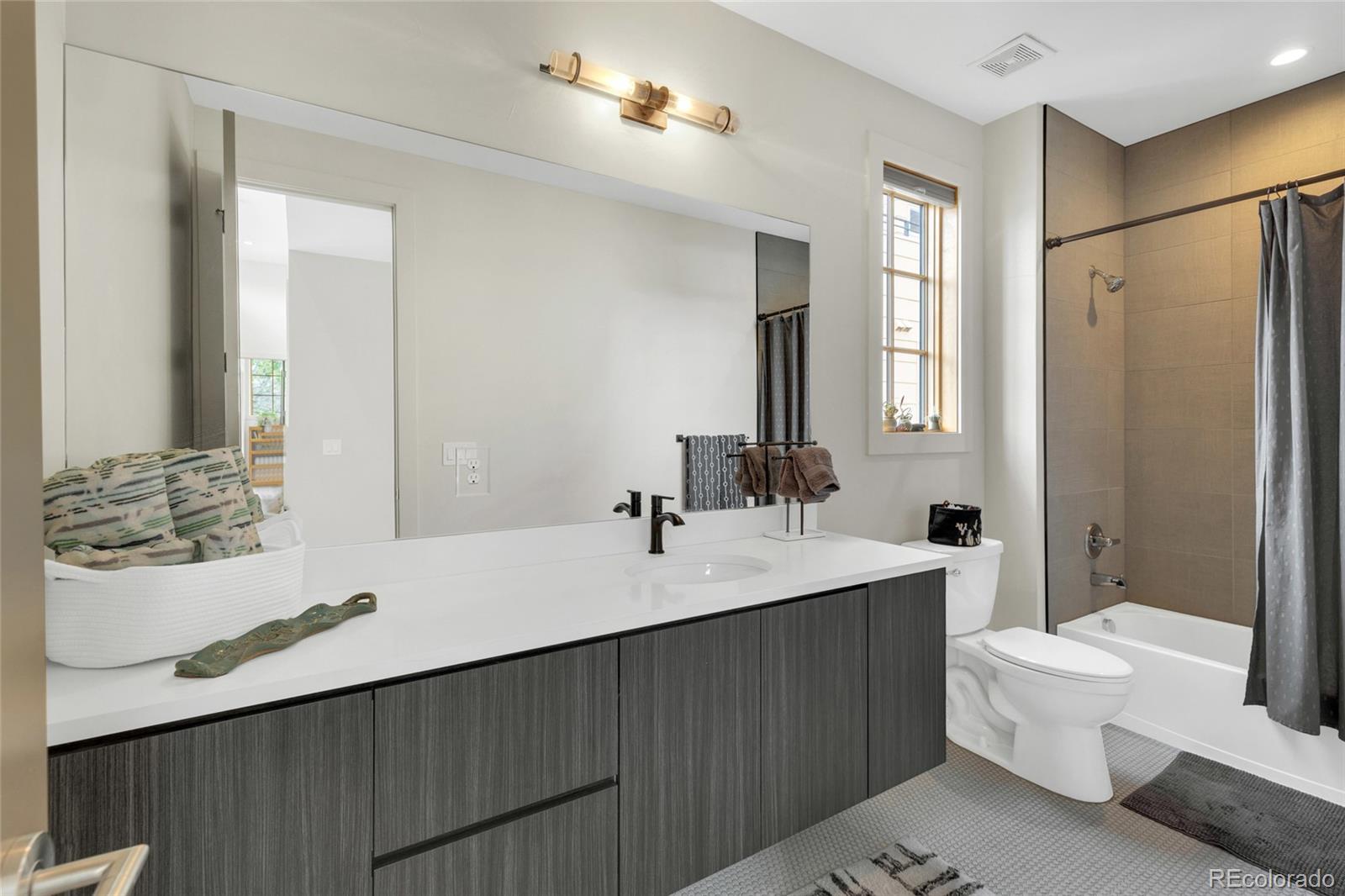MLS Image #35 for 3115 w 25th avenue,denver, Colorado