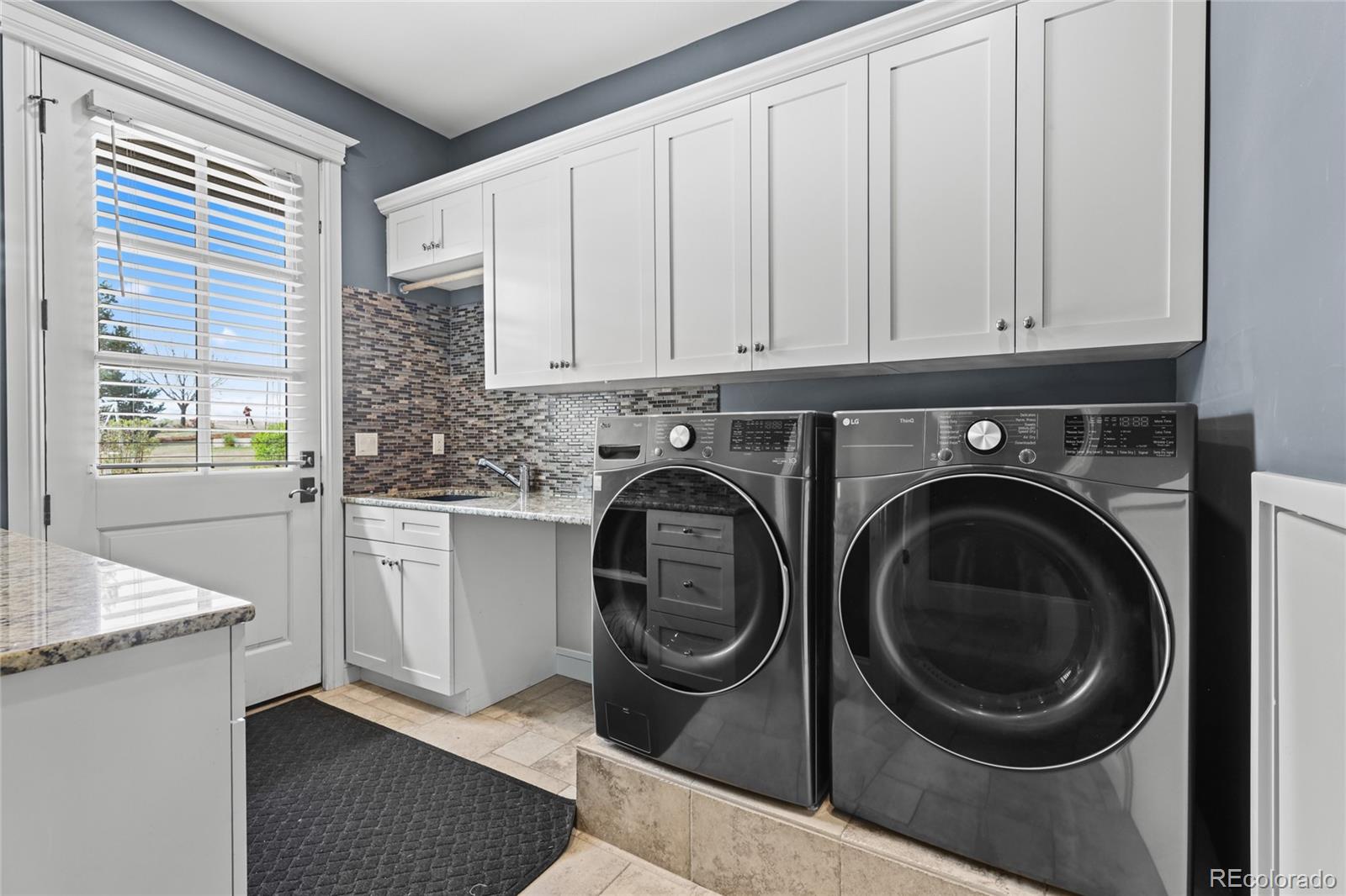 MLS Image #19 for 15478  mountain view circle,broomfield, Colorado