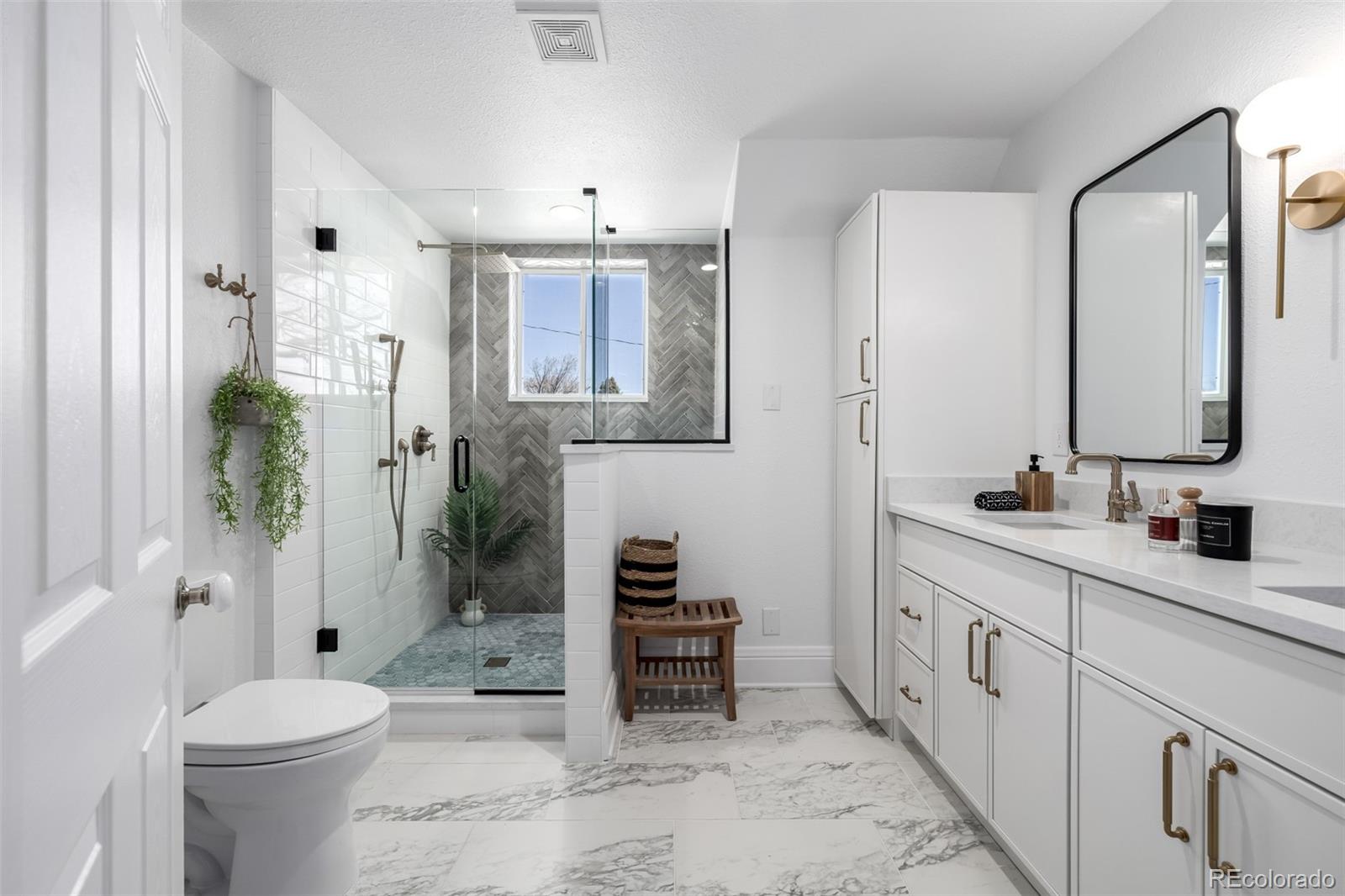 MLS Image #21 for 3065 n gilpin street,denver, Colorado