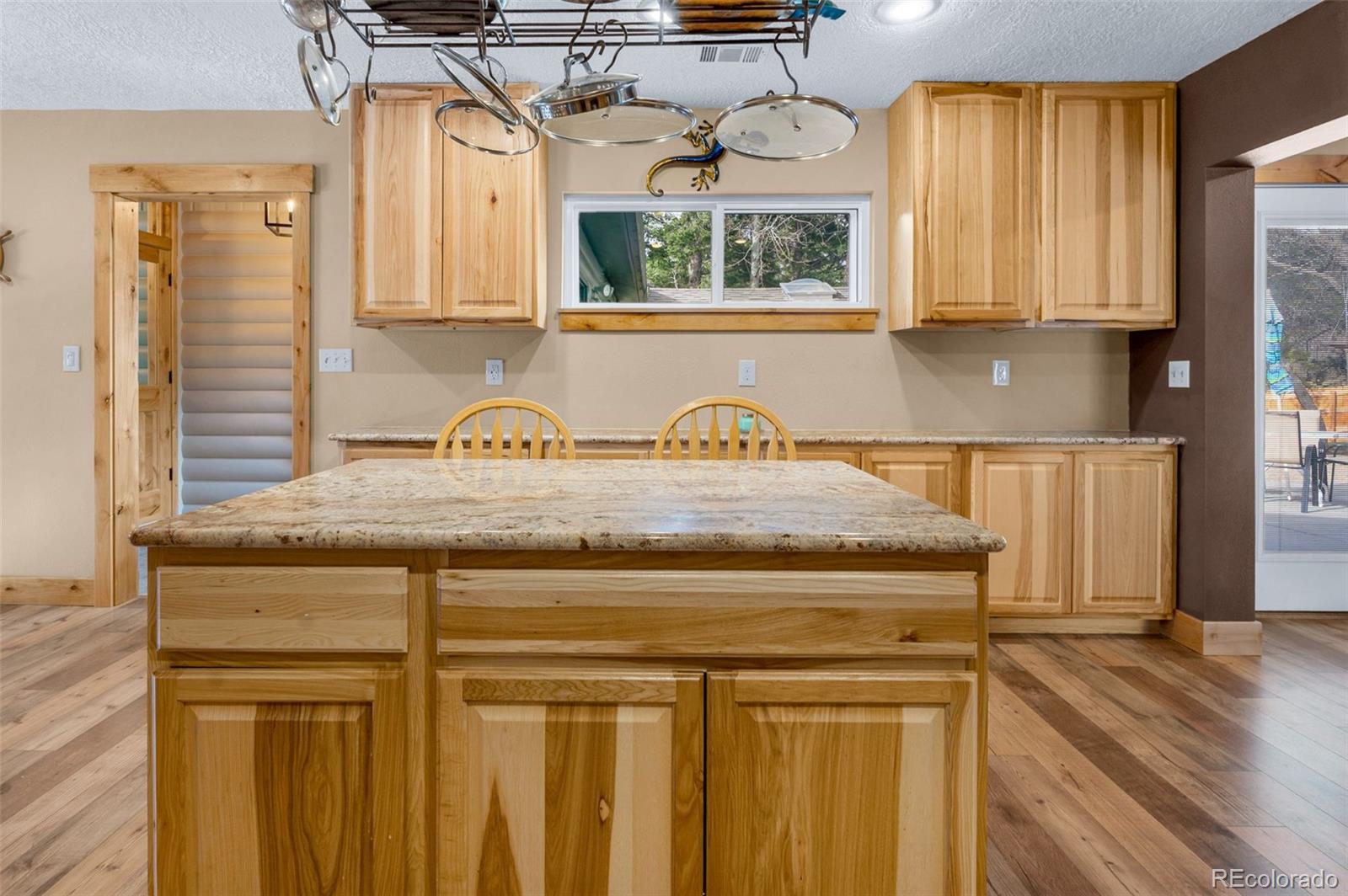 MLS Image #10 for 15632  ray drive,larkspur, Colorado