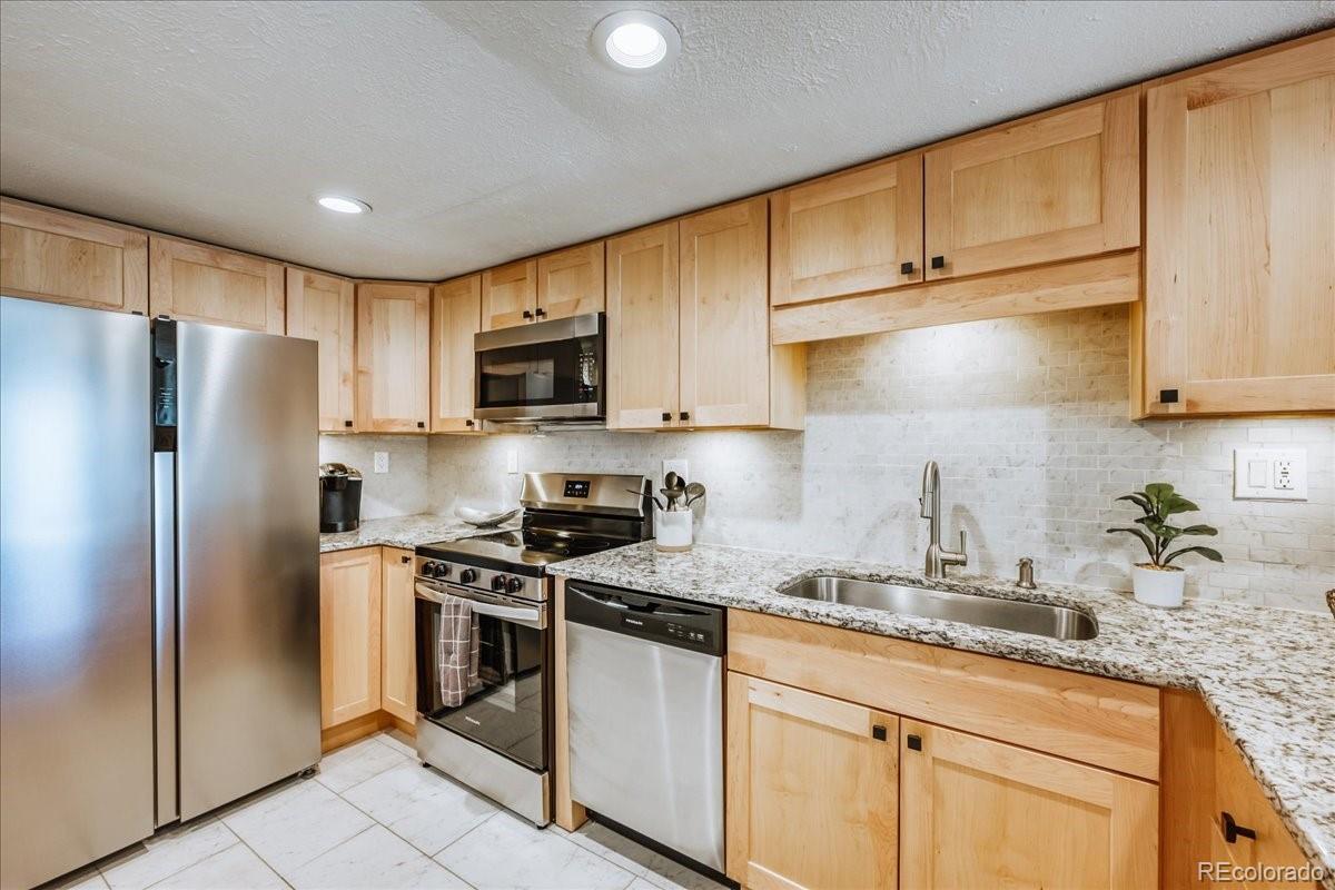 MLS Image #2 for 4200  lodge pole circle,silverthorne, Colorado