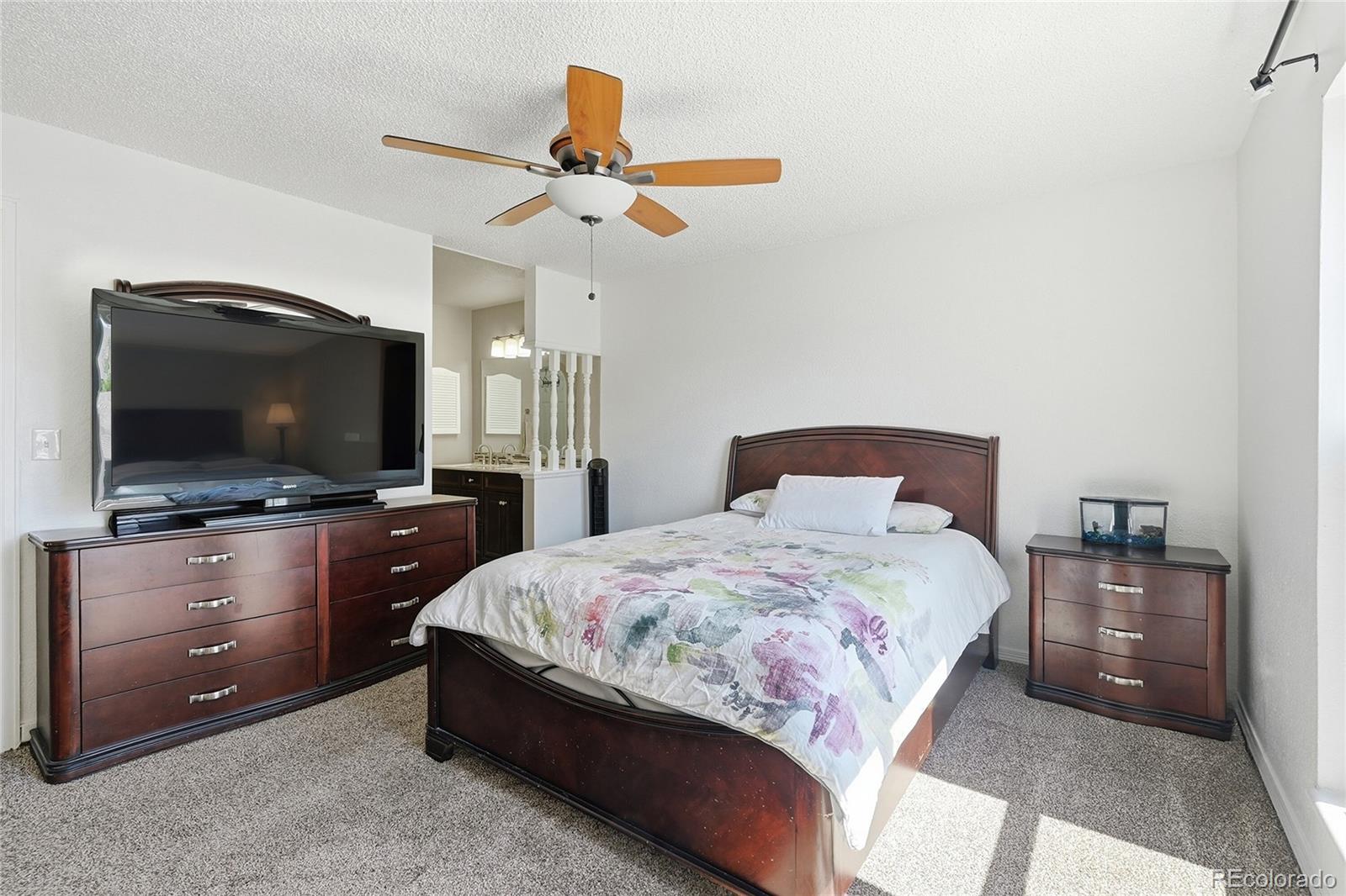 MLS Image #13 for 3550 s harlan street,denver, Colorado