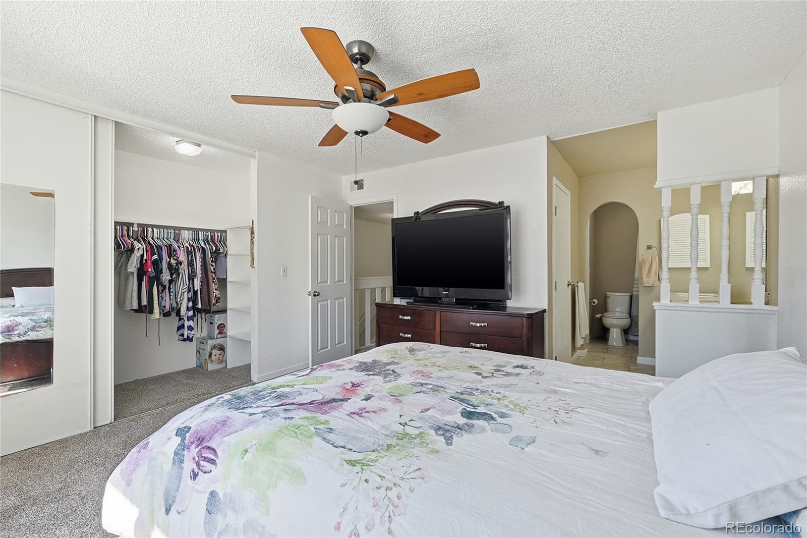 MLS Image #14 for 3550 s harlan street,denver, Colorado
