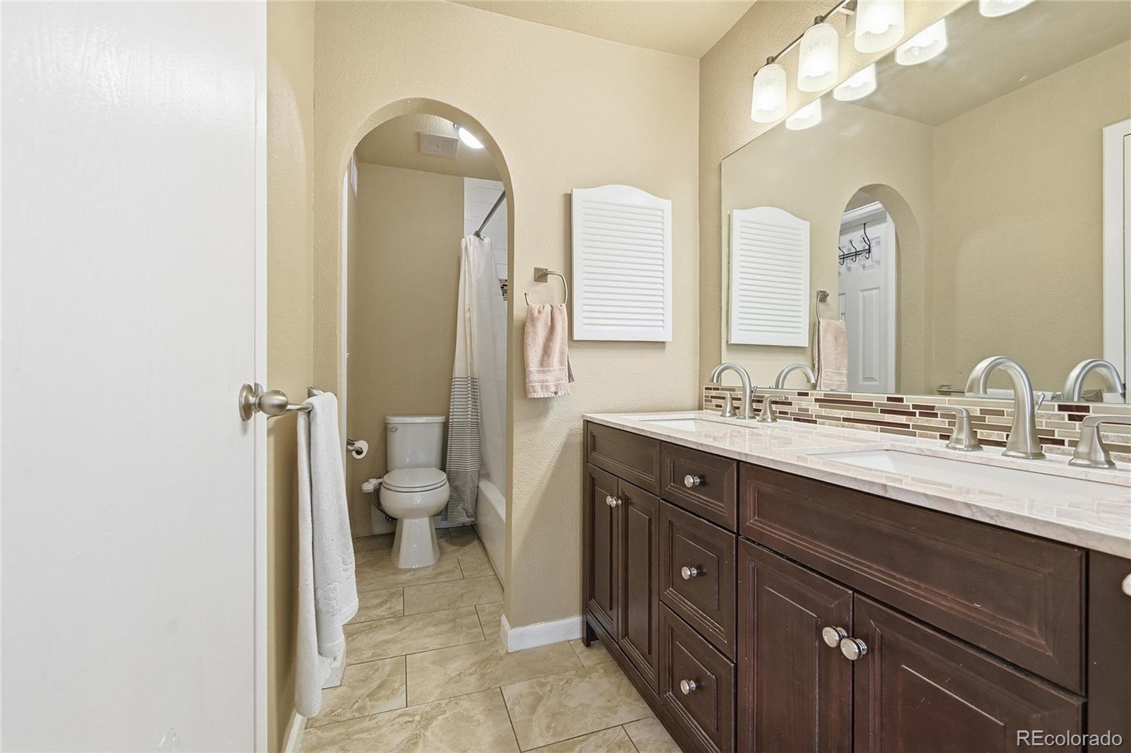 MLS Image #15 for 3550 s harlan street,denver, Colorado