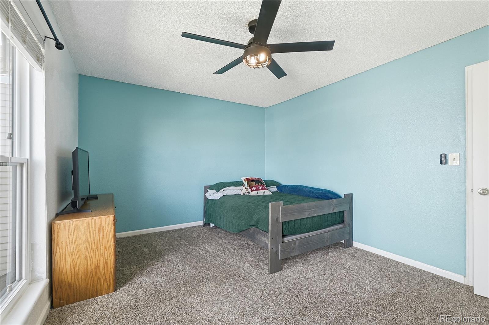 MLS Image #18 for 3550 s harlan street,denver, Colorado
